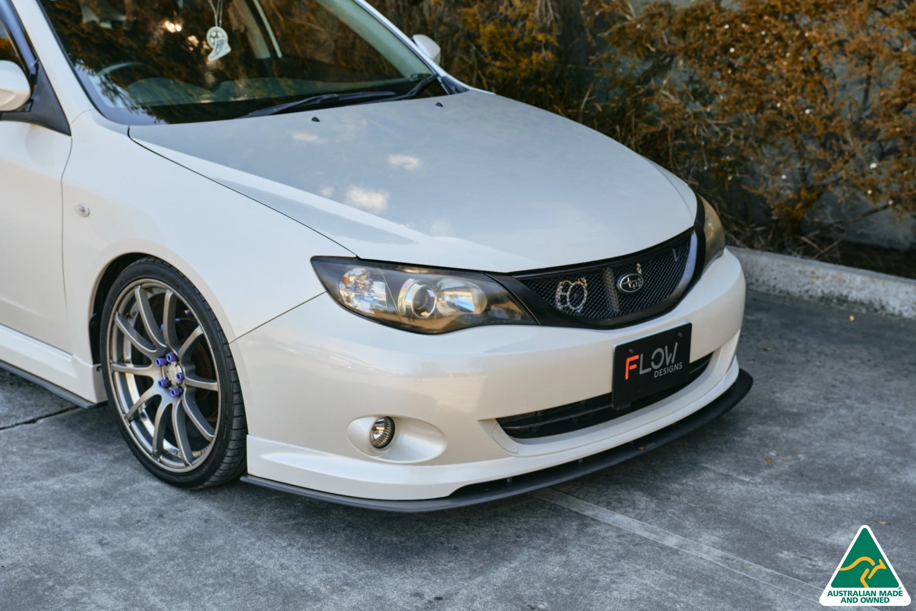 Flow Designs Impreza WRX/RS G3 Hatch PFL Front Lip Splitter & Mounting Brace - iilumolab
