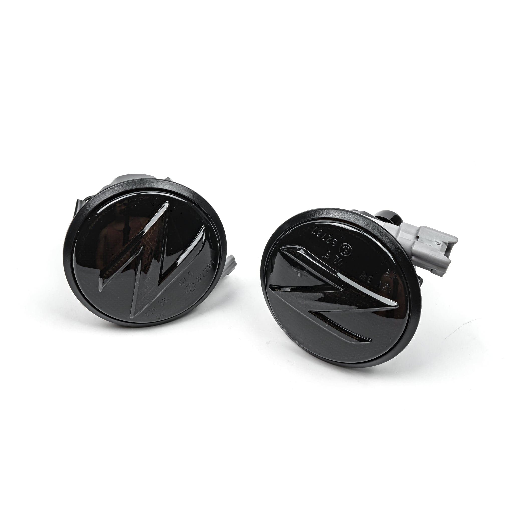 DYNAMIC LED SIDE MARKERS : NISSAN 370Z - iilumo