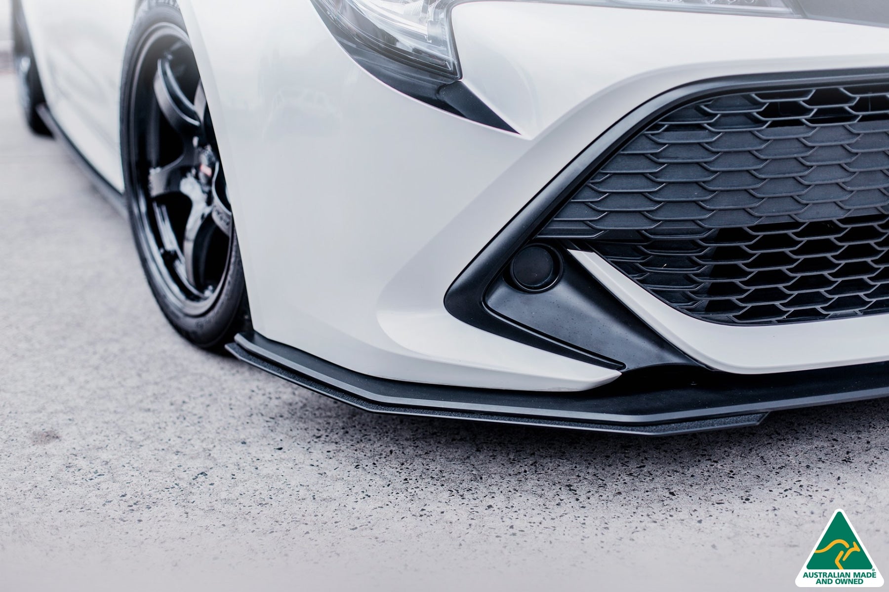 Flow Designs Corolla MZEA12R/ZWE211R 2018-2022 Front Lip Splitter & Reinforcement Brackets - iilumolab