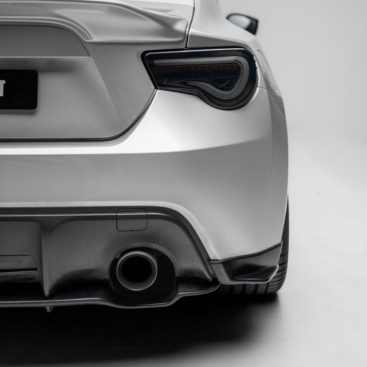 OE Style Rear Diffuser for Toyota 86 (ZN6) 2012-2016 / Subaru BRZ (ZC6) 2012-2021
