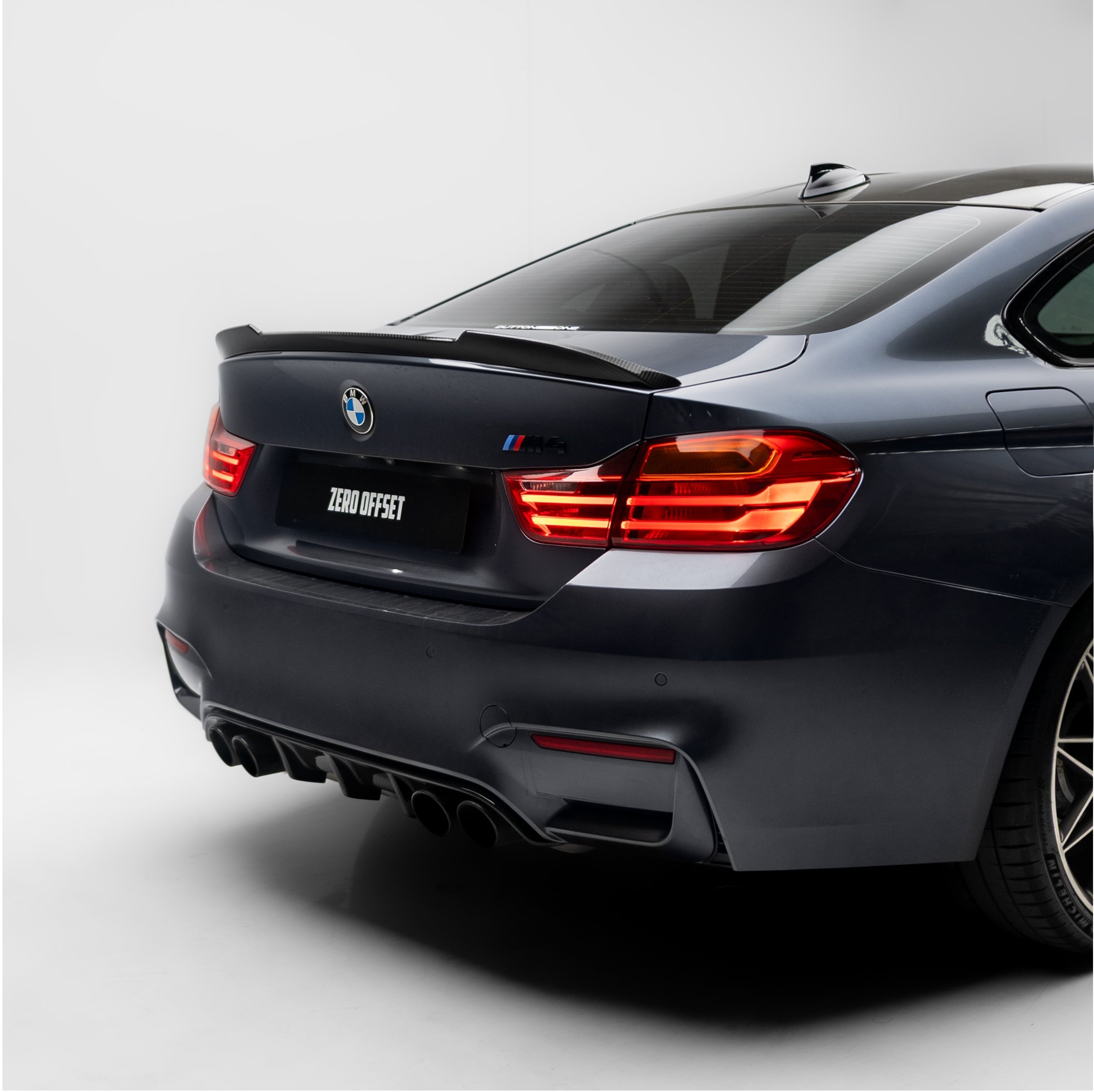 M Performance Style Pre Pregged Dry Carbon Fiber Full Kit for BMW M3 F80 / BMW M4 F82 F83 2014-2020