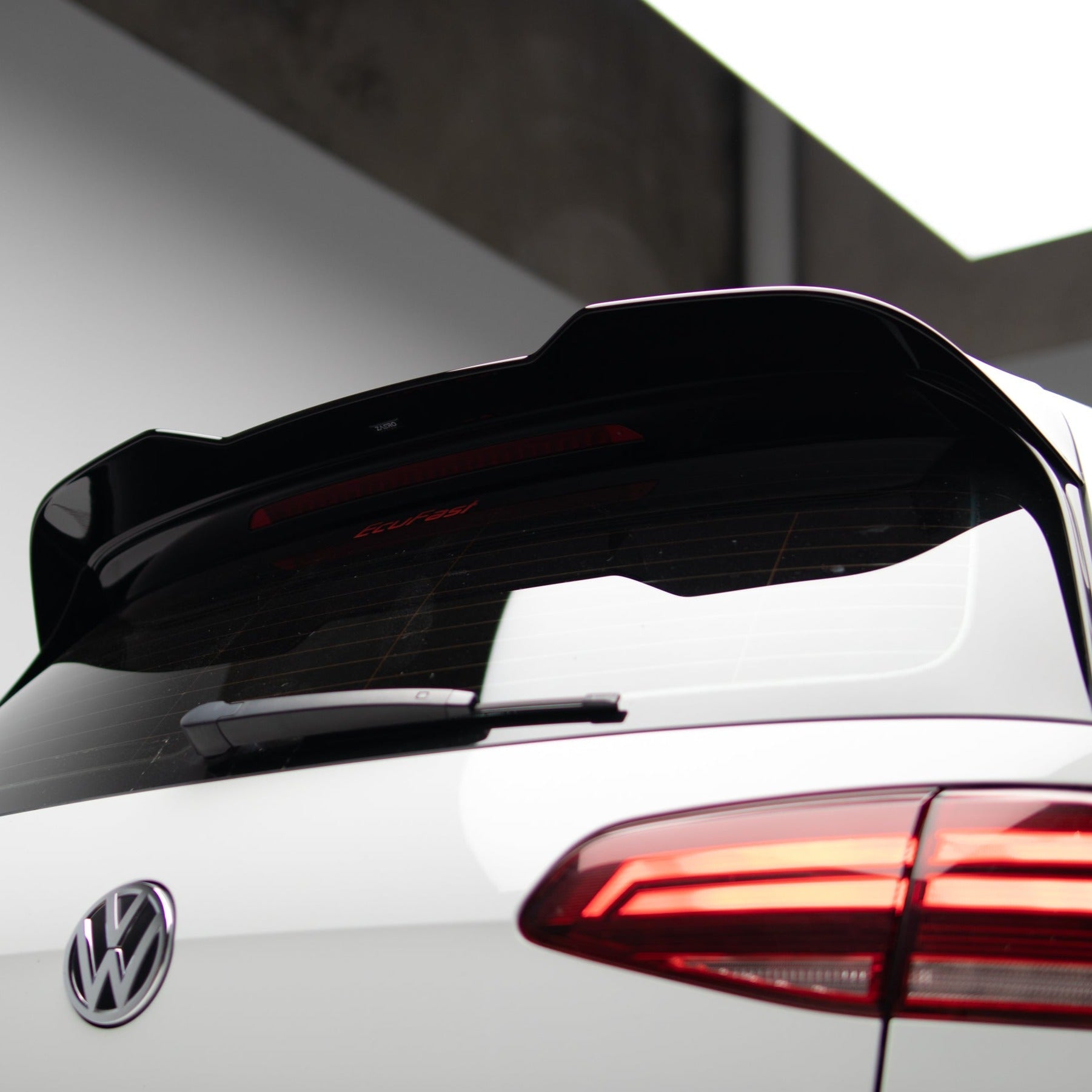 Zaero Designs EVO-1 Rear Spoiler for Volkswagen Golf MK7/MK7.5 GTI & R 2014-2021 - iilumolab