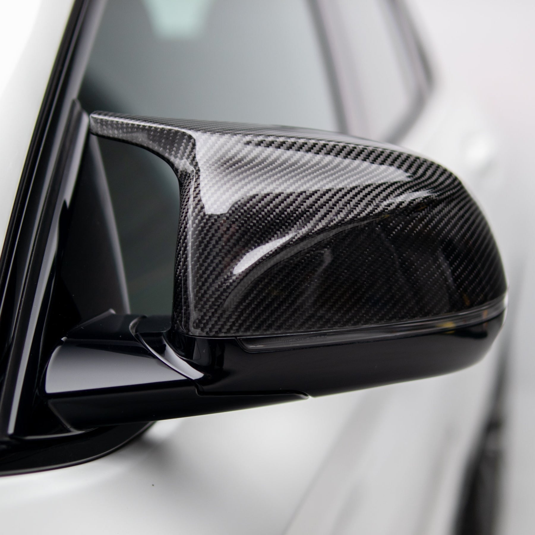 M Performance Style Pre Pregged Carbon Mirror Caps for BMW X3/X4/X5/X6/X7 G01 G02 G03 G05 G06 G07