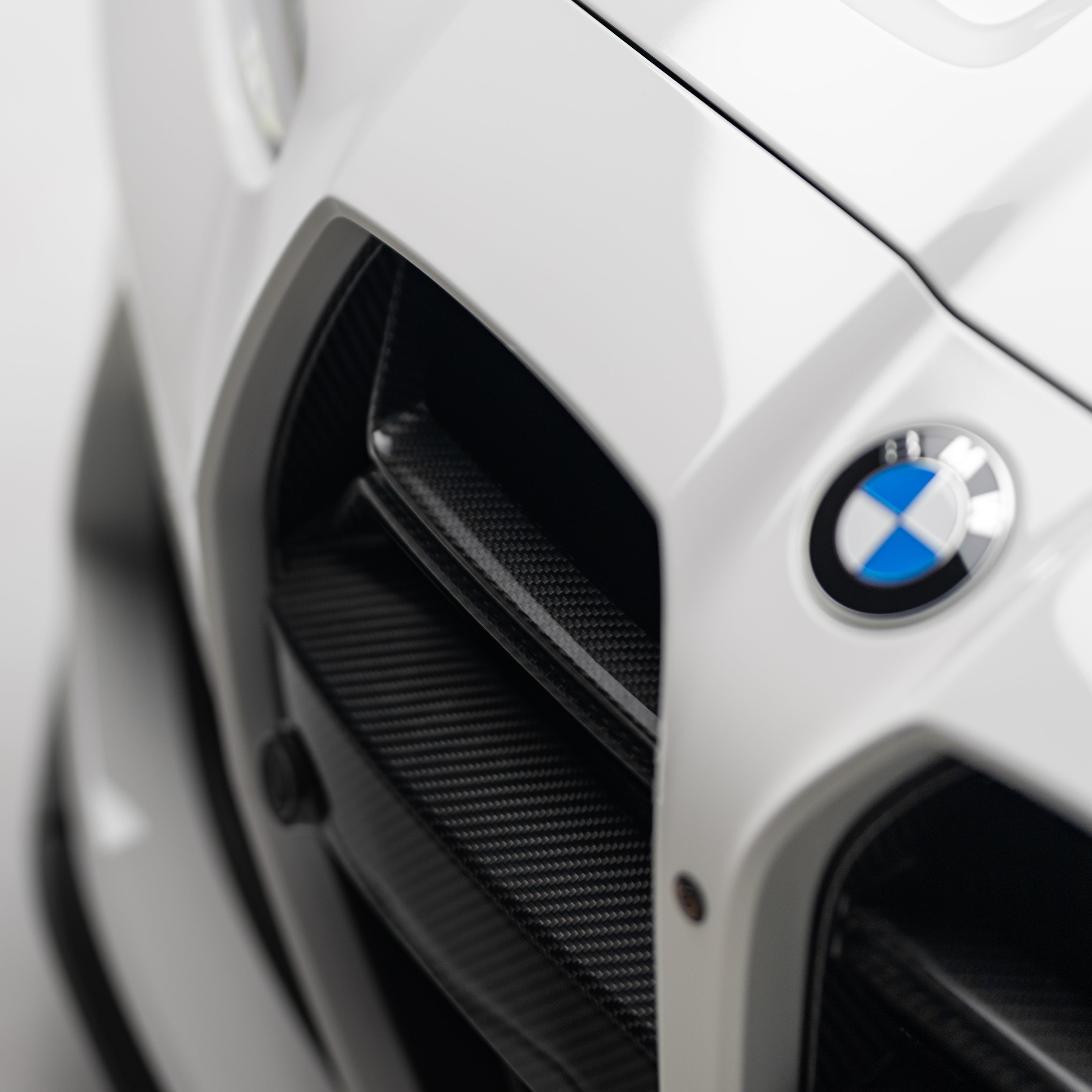 CSL Style Pre Pregged Dry Carbon Grille for BMW M3 G80 G81 / M4 G82 G83 with ACC 2020+