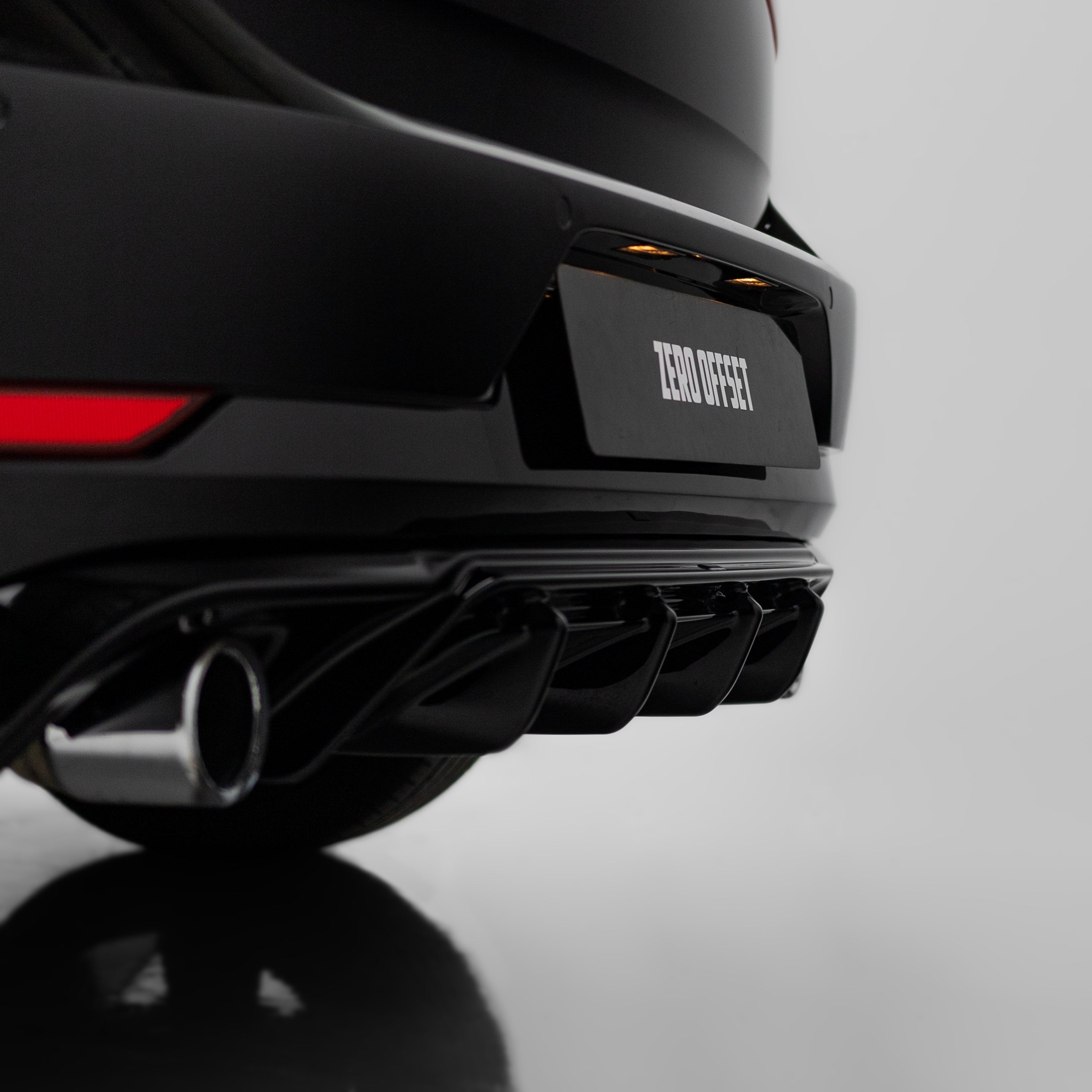 Zaero Designs EVO-1 Rear Diffuser for Volkswagen Golf GTI MK7.5 2018-2021 - iilumolab