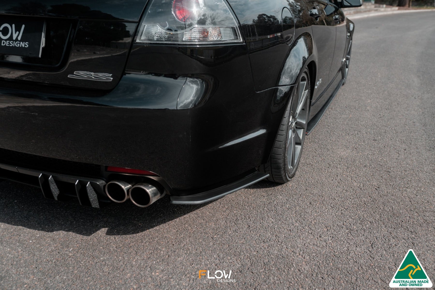 Flow Designs VE Commodore S1 Sedan Rear Spats (Pair) - iilumolab