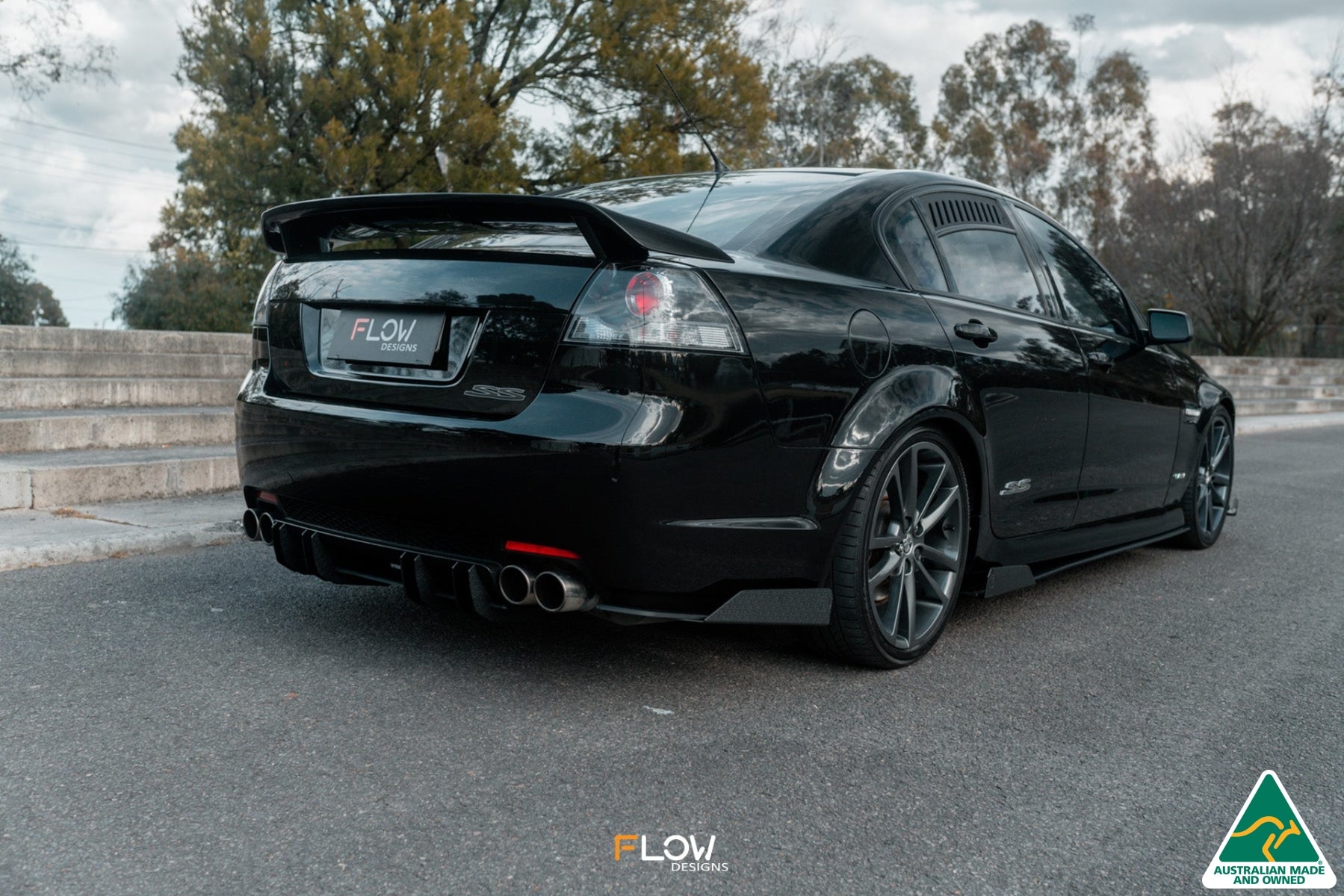 Flow Designs VE Commodore S1 Sedan Flow-Lock Rear Diffuser - iilumolab