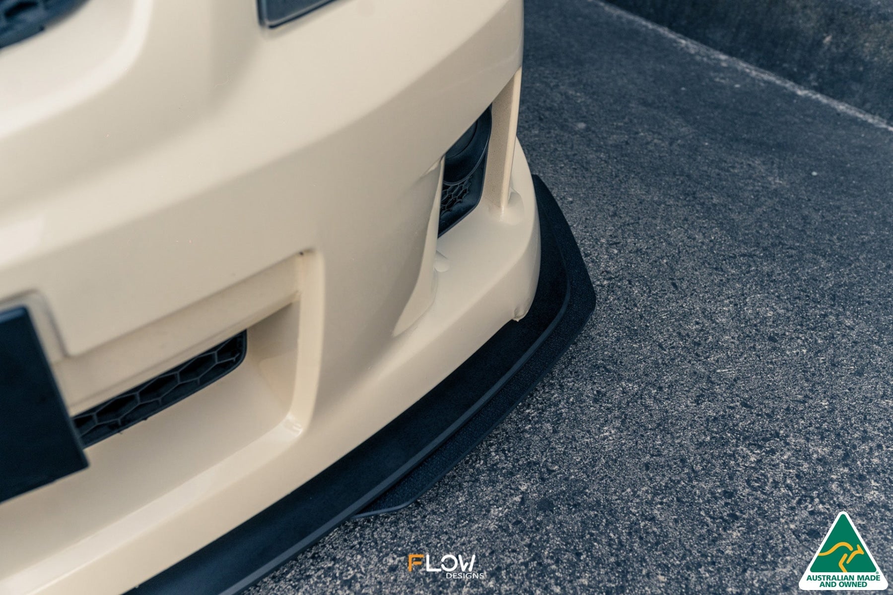 Flow Designs VE Commodore Ute Front Lip Splitter - iilumolab