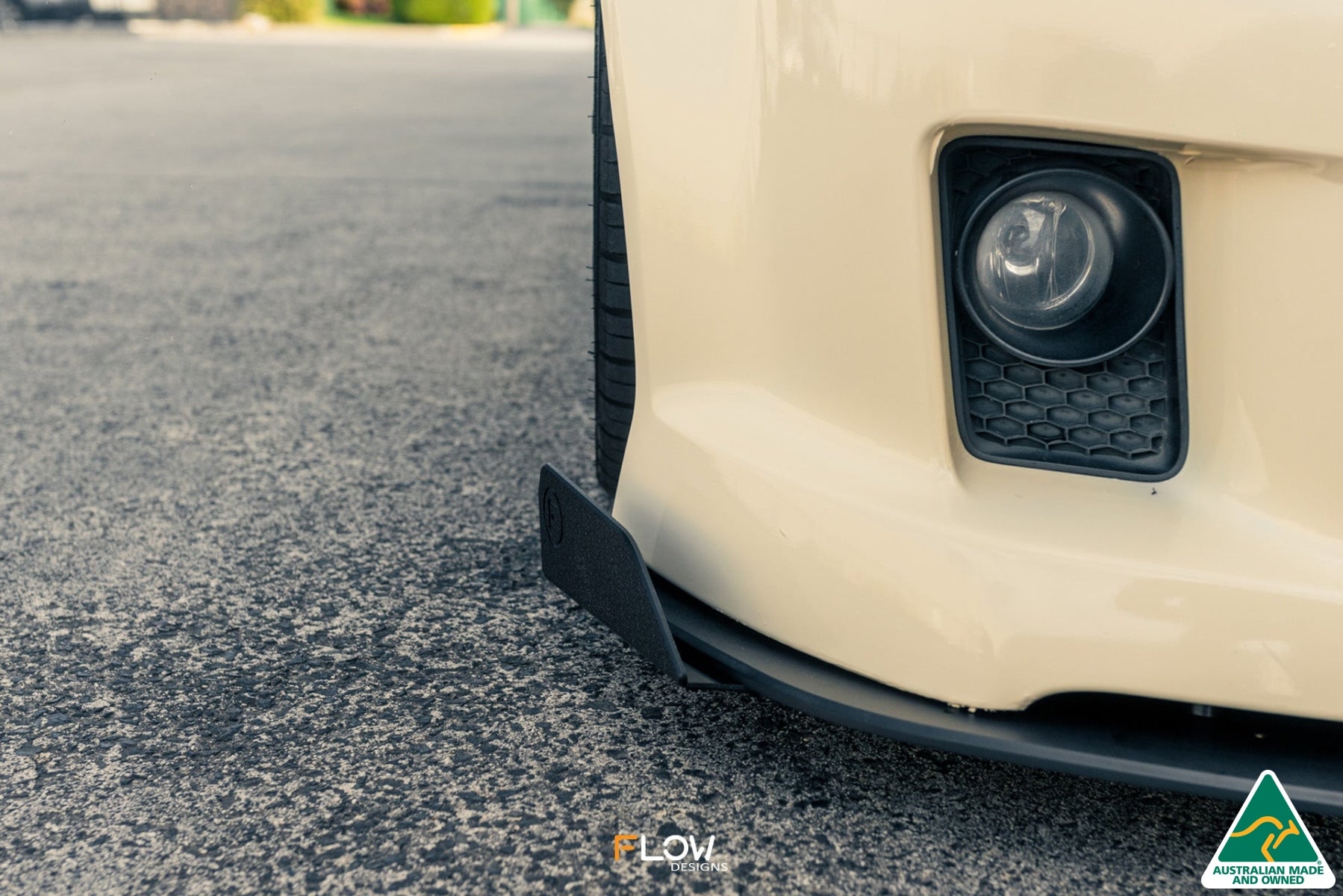 Flow Designs VE Commodore Ute Front Lip Splitter Winglets (Pair) - iilumolab