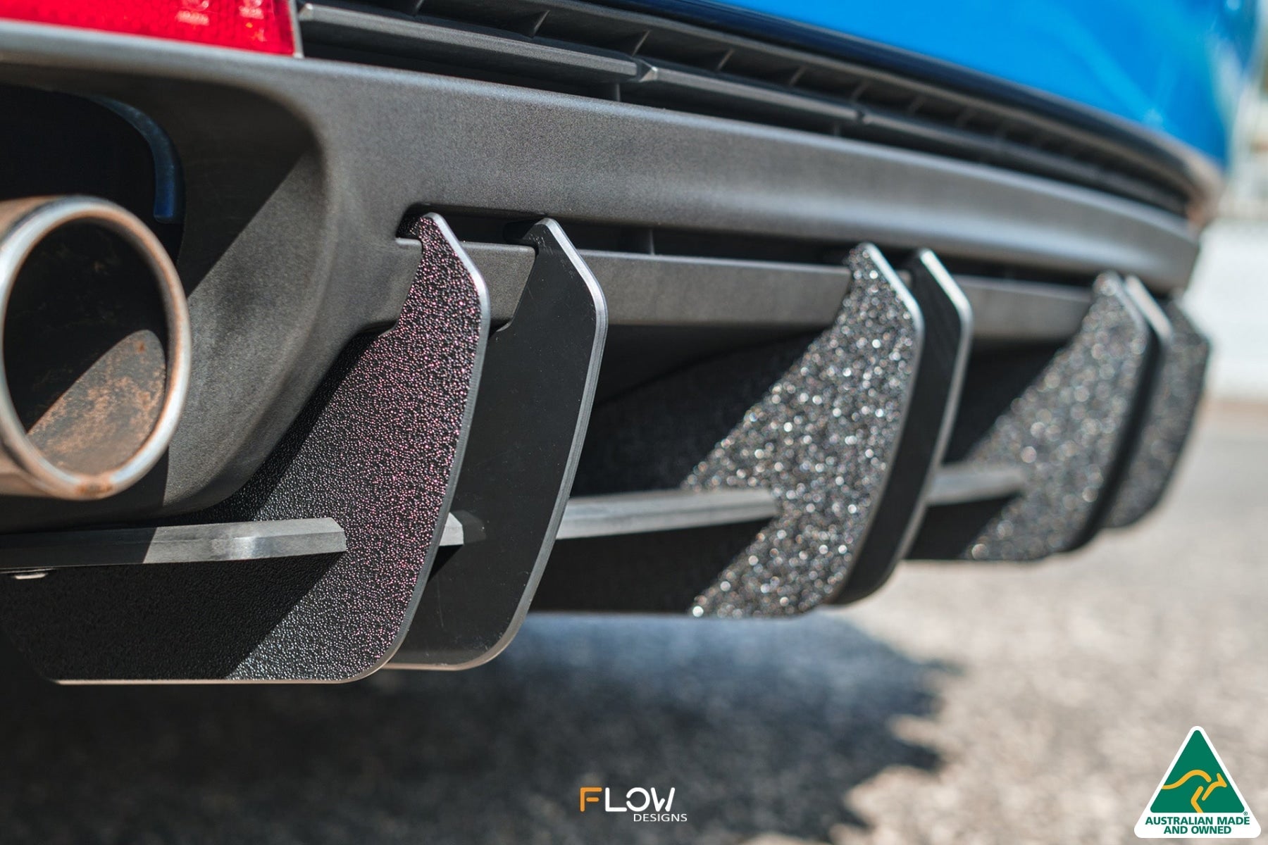 Flow Designs VF Commodore S1 Wagon Flow-Lock Rear Diffuser - iilumolab