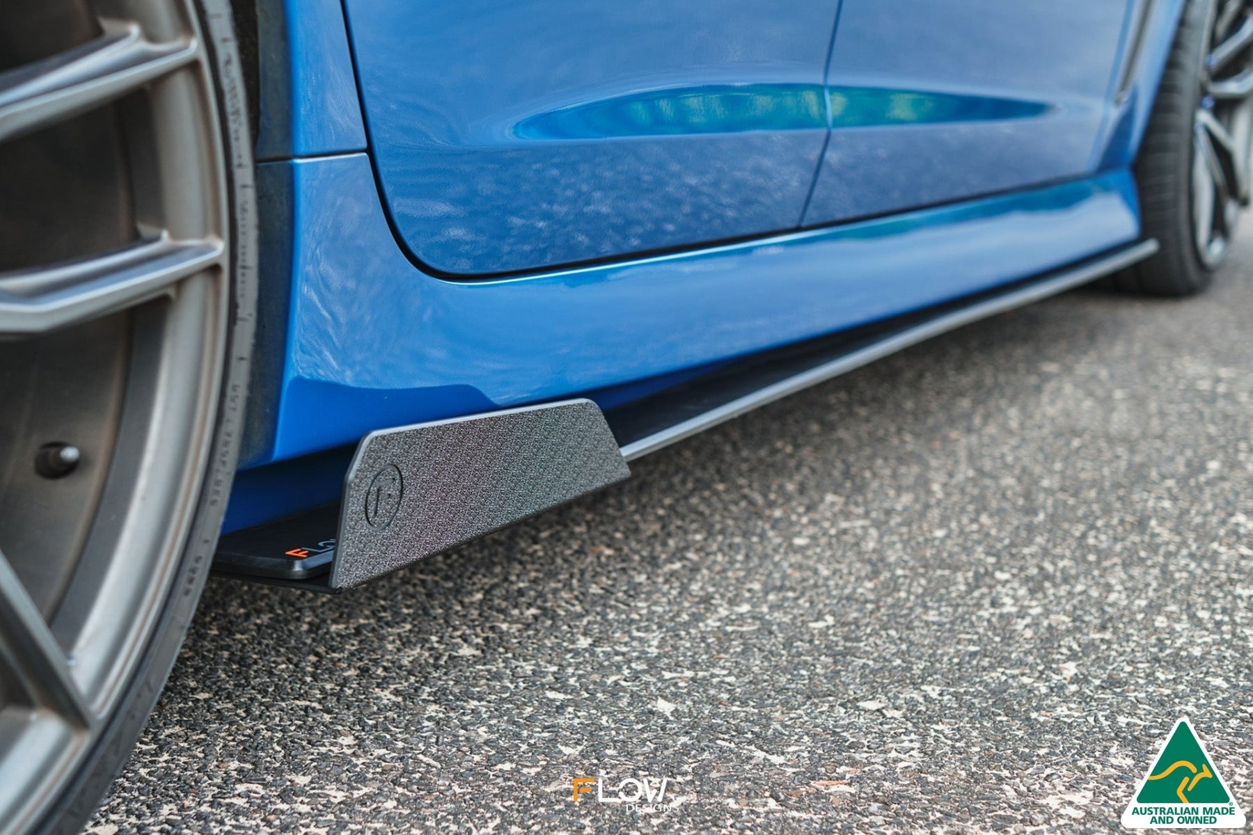 Flow Designs VF Commodore S1 Wagon Side Skirt Splitter Winglets (Pair) - iilumolab