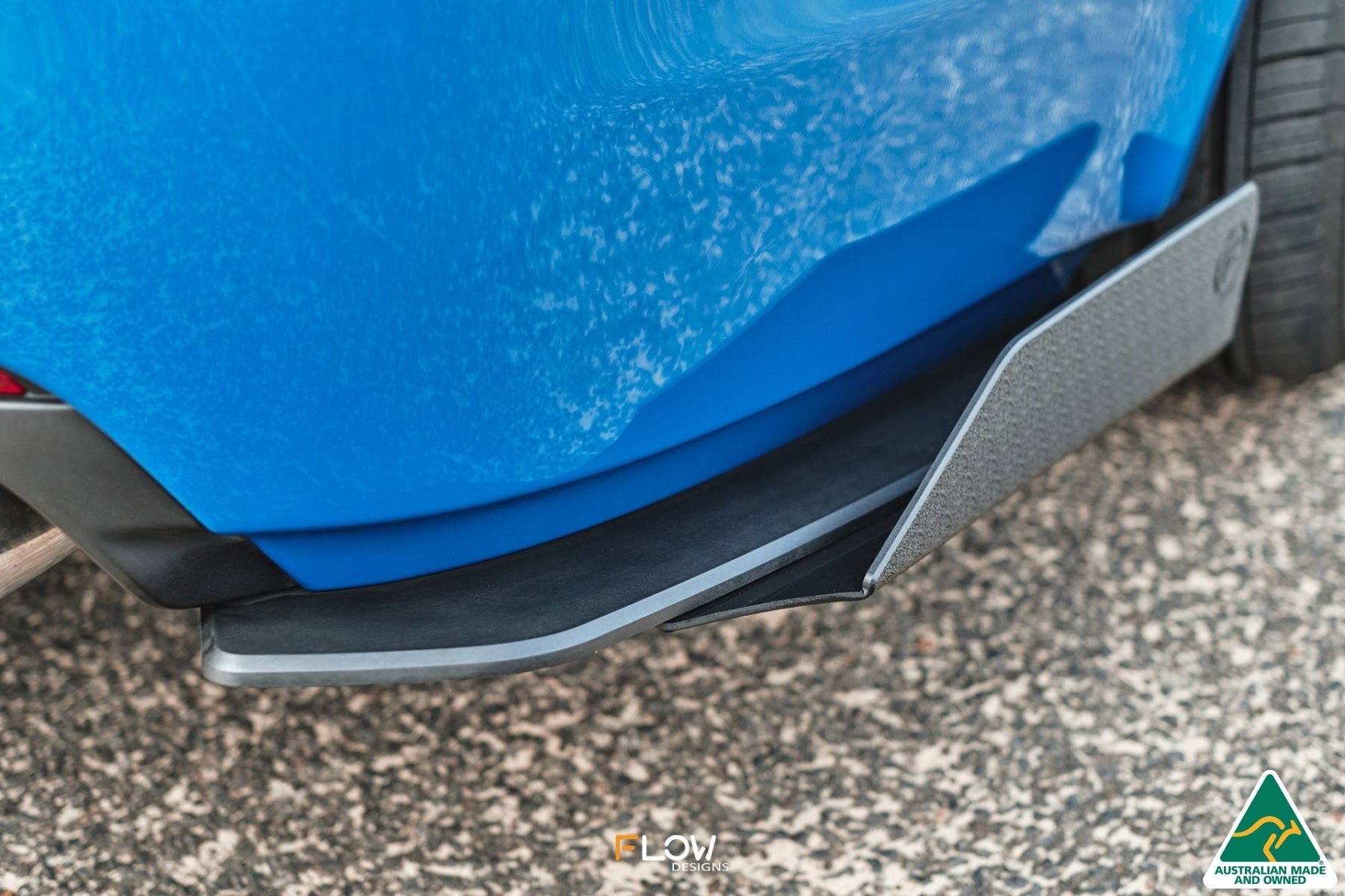Flow Designs VF Commodore S1 Wagon Rear Spat Winglets (Pair) - iilumolab