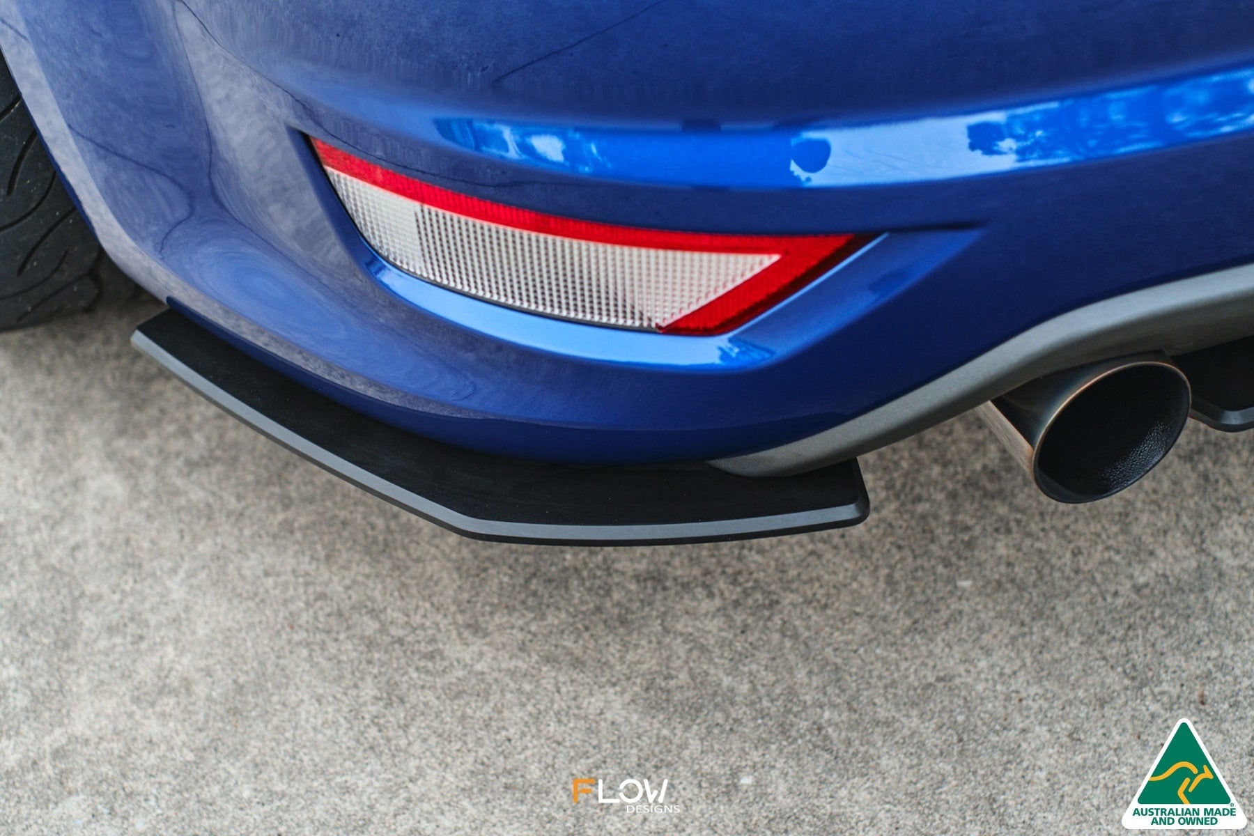 Flow Designs DISCONTINUED SANDED MATTE FINISH - XR5 Focus Turbo V3 Rear Spats (Pair) - iilumolab