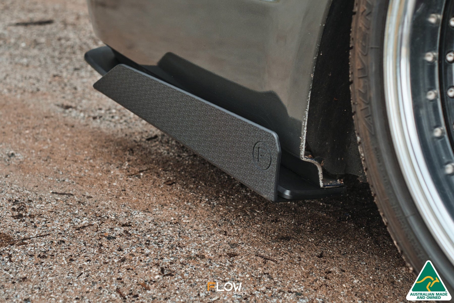 VE Commodore Ute Rear Spat Winglets (Pair) - iilumolab