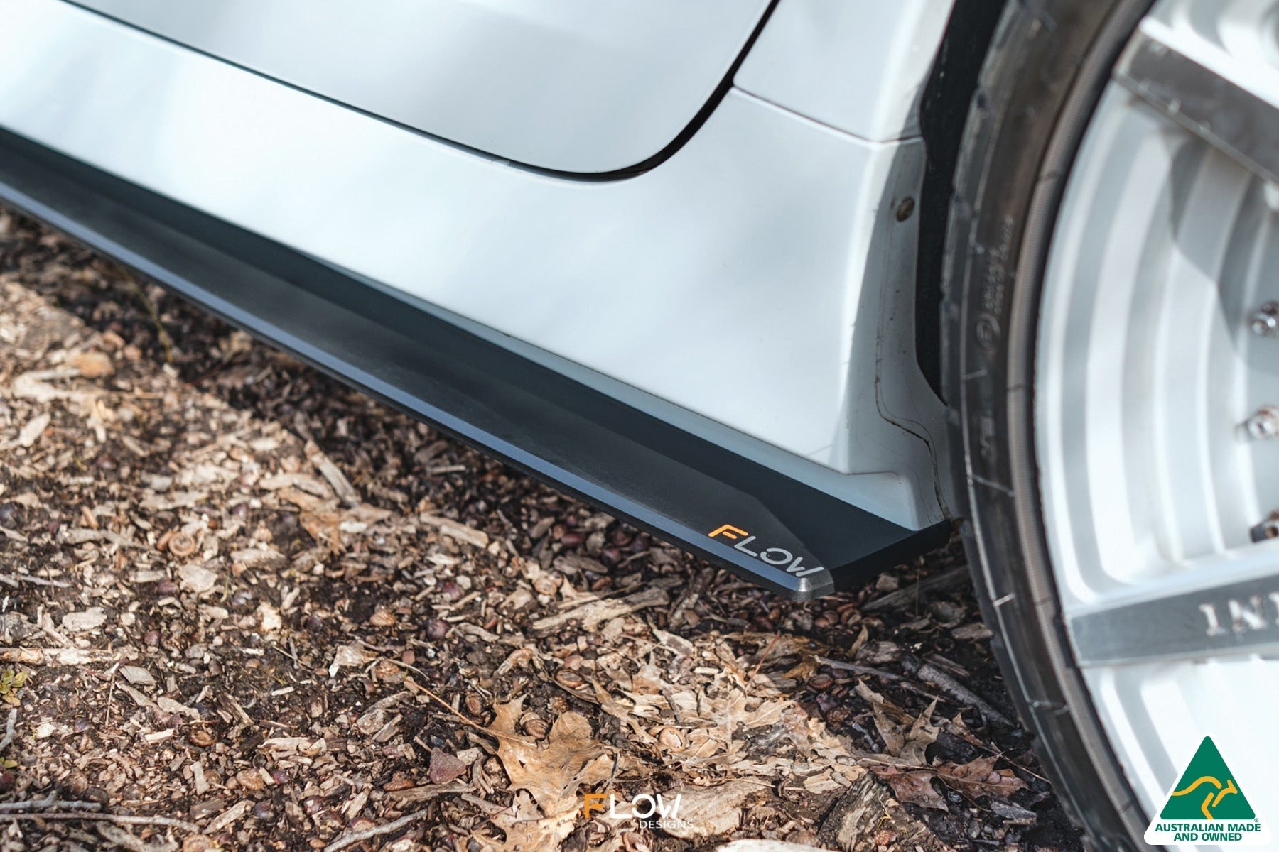 Flow Designs VE Commodore S2 Sedan Side Skirt Splitters (Pair) - iilumolab