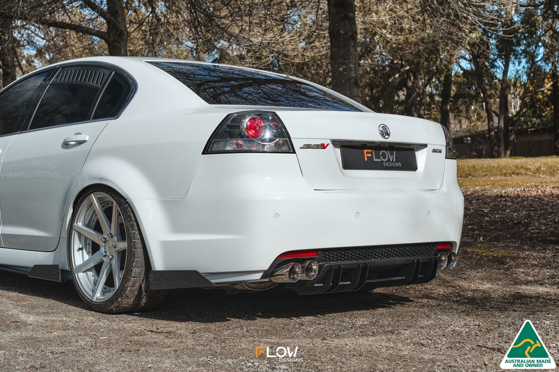 Flow Designs VE Commodore S2 Sedan Rear Spat Winglets (Pair) - iilumolab