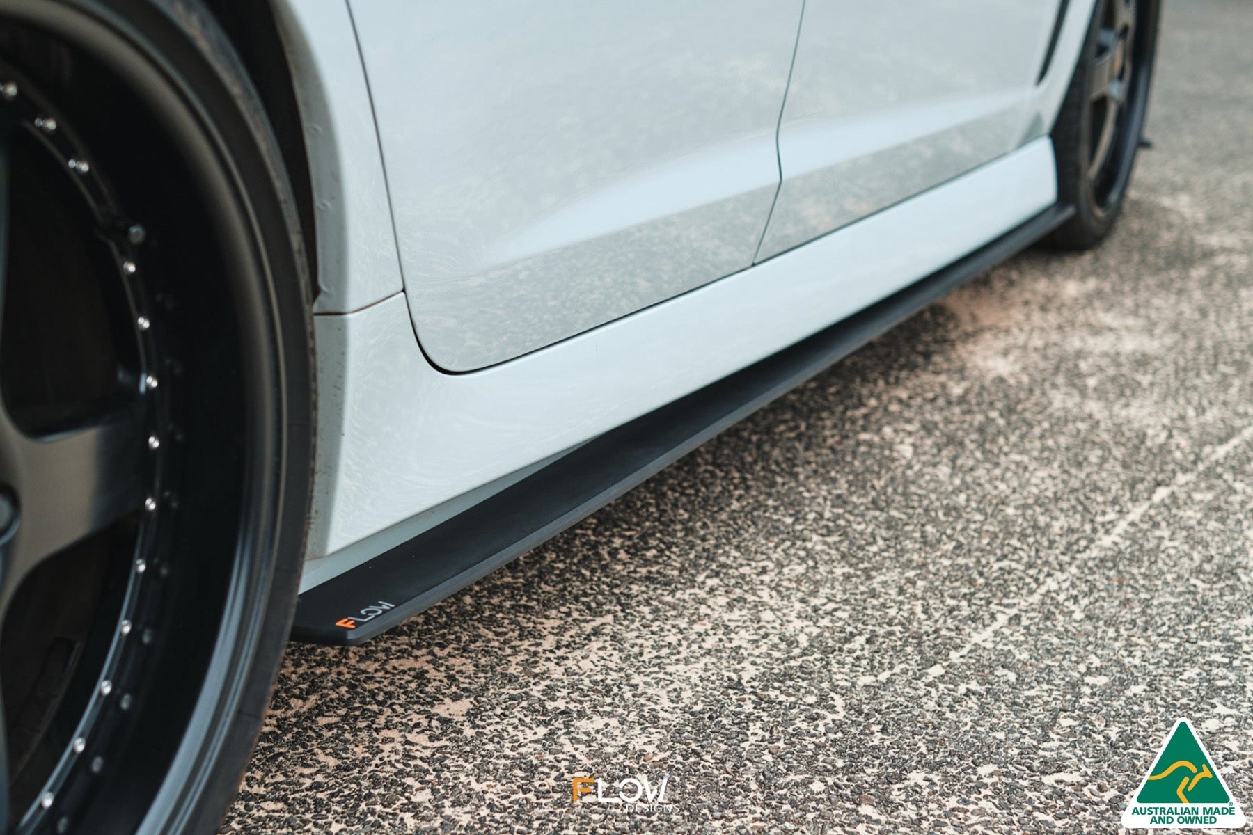 Flow Designs VF Commodore S2 Sedan Side Skirt Splitters (Pair) - iilumolab