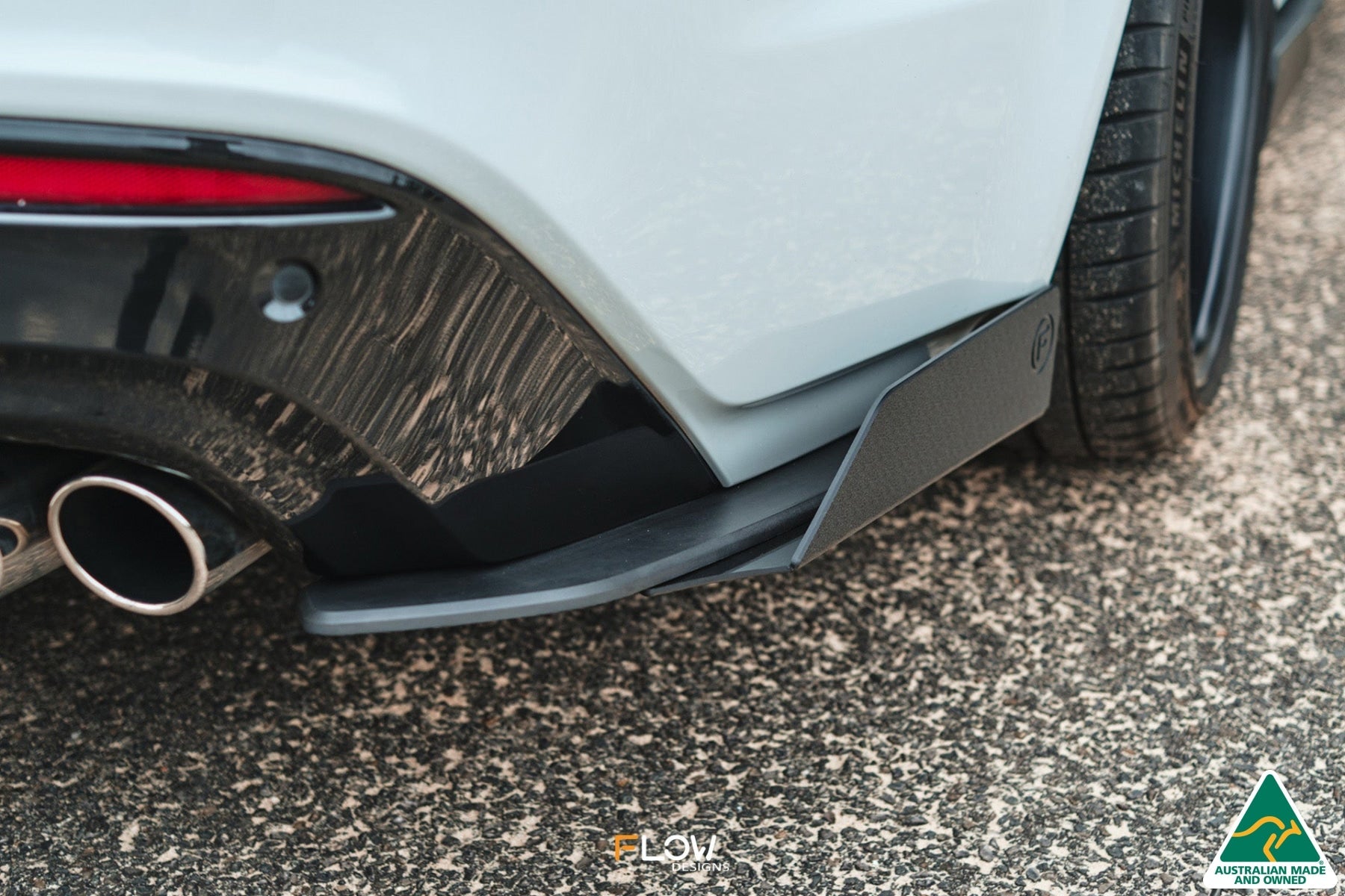 Flow Designs VF Commodore S2 Sedan Rear Spats (Pair) - iilumolab