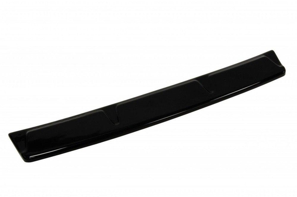 Maxton Design VW Golf Mk7 R Wagon Central Rear Splitter