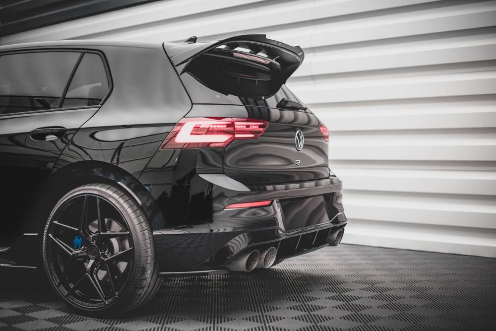 Maxton Design Central Rear Splitter VW Golf Mk8 R