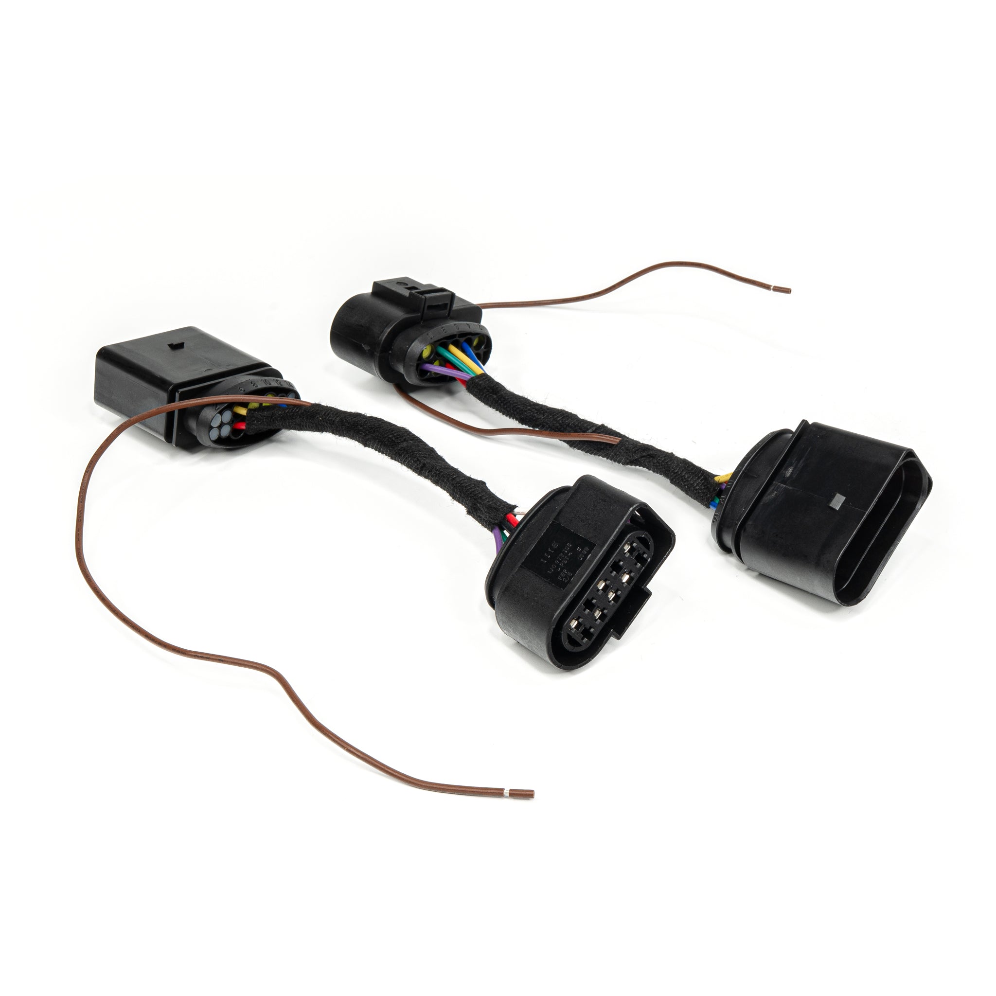 VW GOLF MK6 & MK7 HALOGEN TO XENON ADAPTERS - iilumo