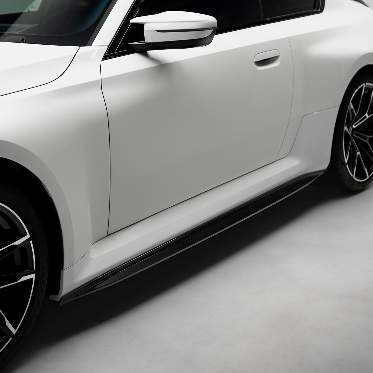 BMW G87 Carbon Fiber Side Skirts V2