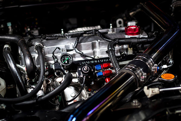Radium Black Fuel Rail Only - Mitsubishi Evo X