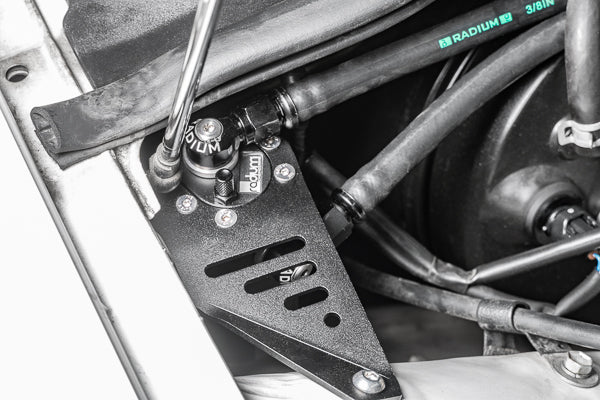 Radium Engineering PCV Fluid Lock Catch Can Kit for Toyota Chaser / Mark II JZX100 1996-2001