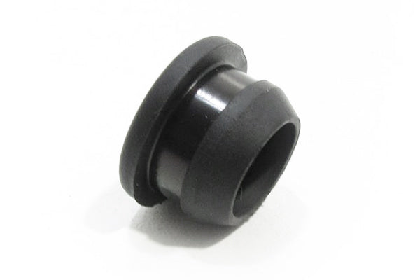 Radium Engineering 10AN Male Press-In PCV Valve Fitting for Nissan Engines (Multi-Fit)