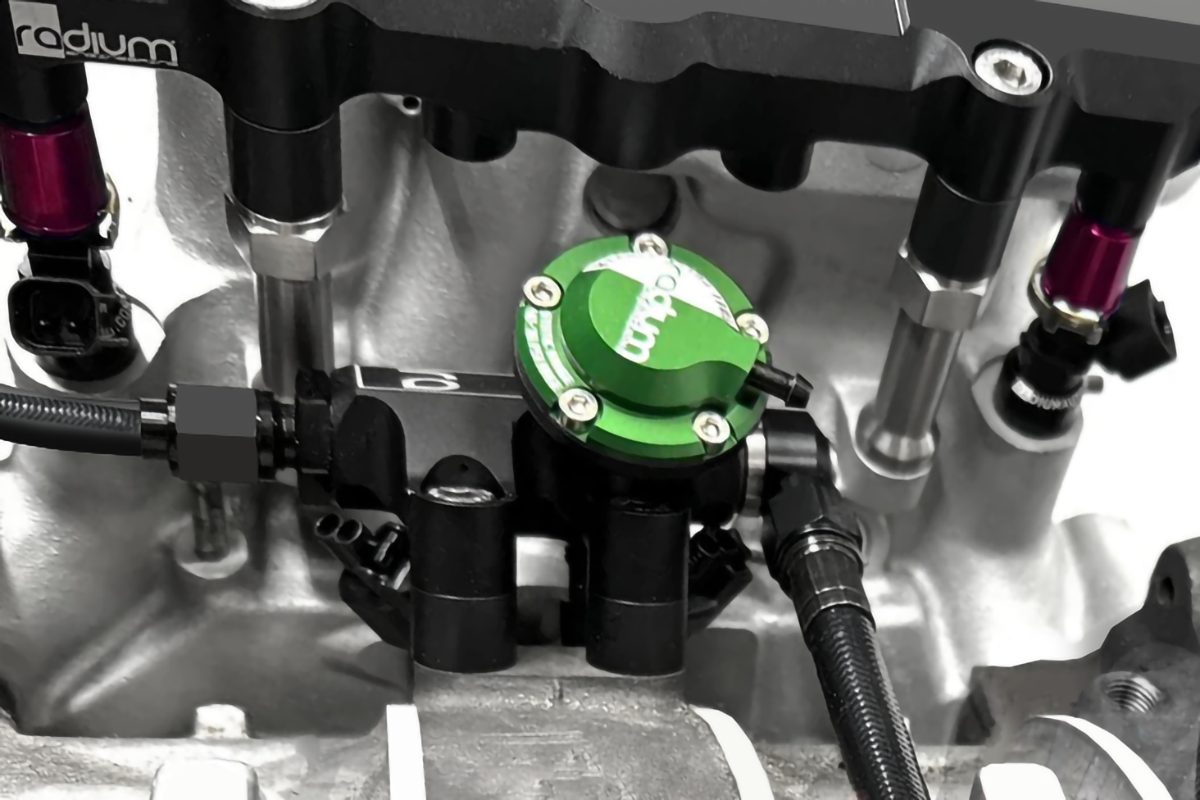 Radium Engineering Top Feed Conversion Fuel Rail for Mazda 13B Primary