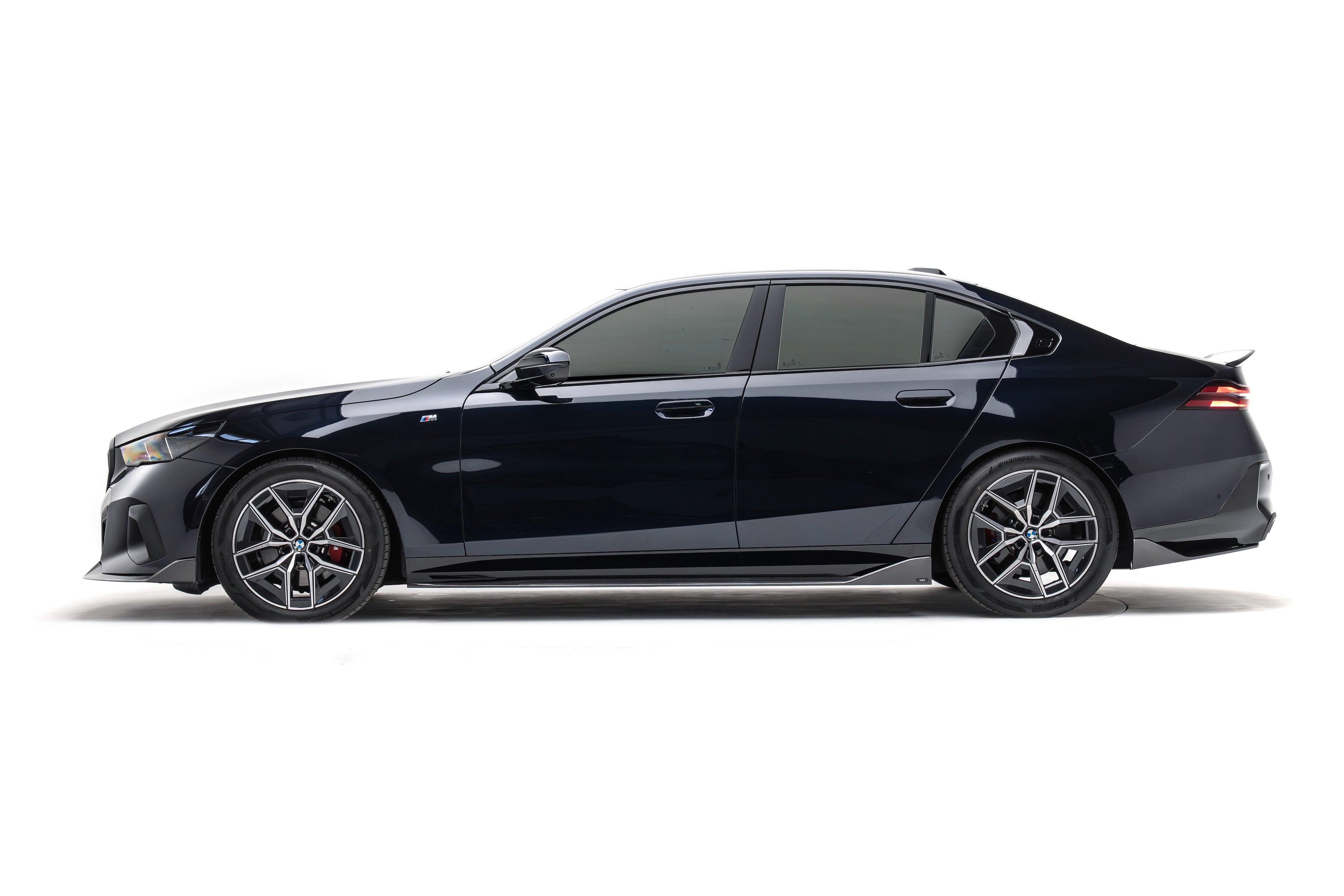 Pre Pregged Carbon Fiber Side Skirts for BMW 5 Series G60 2023+