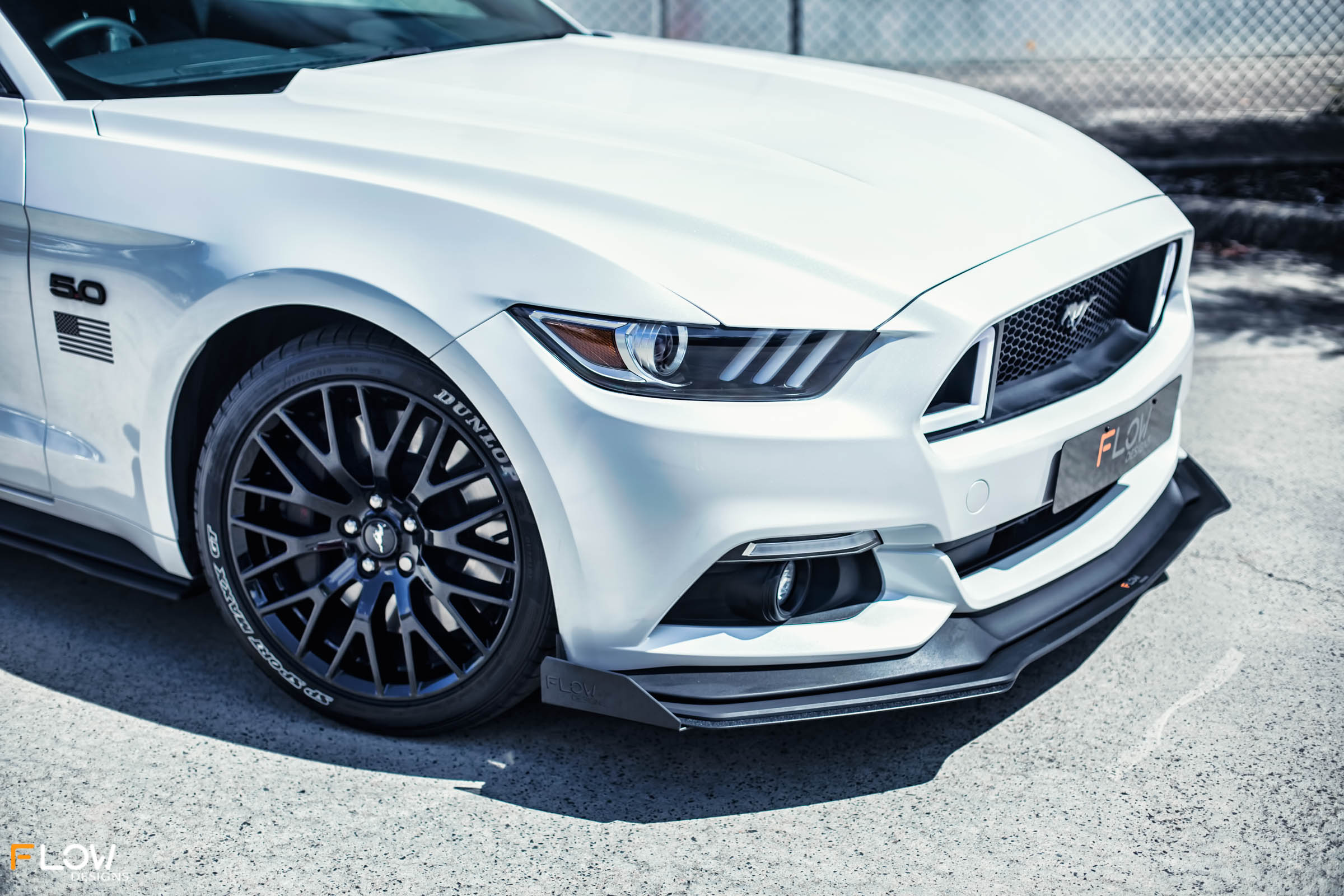 Flow Designs GT Mustang S550 FM Front Lip Splitter - iilumolab