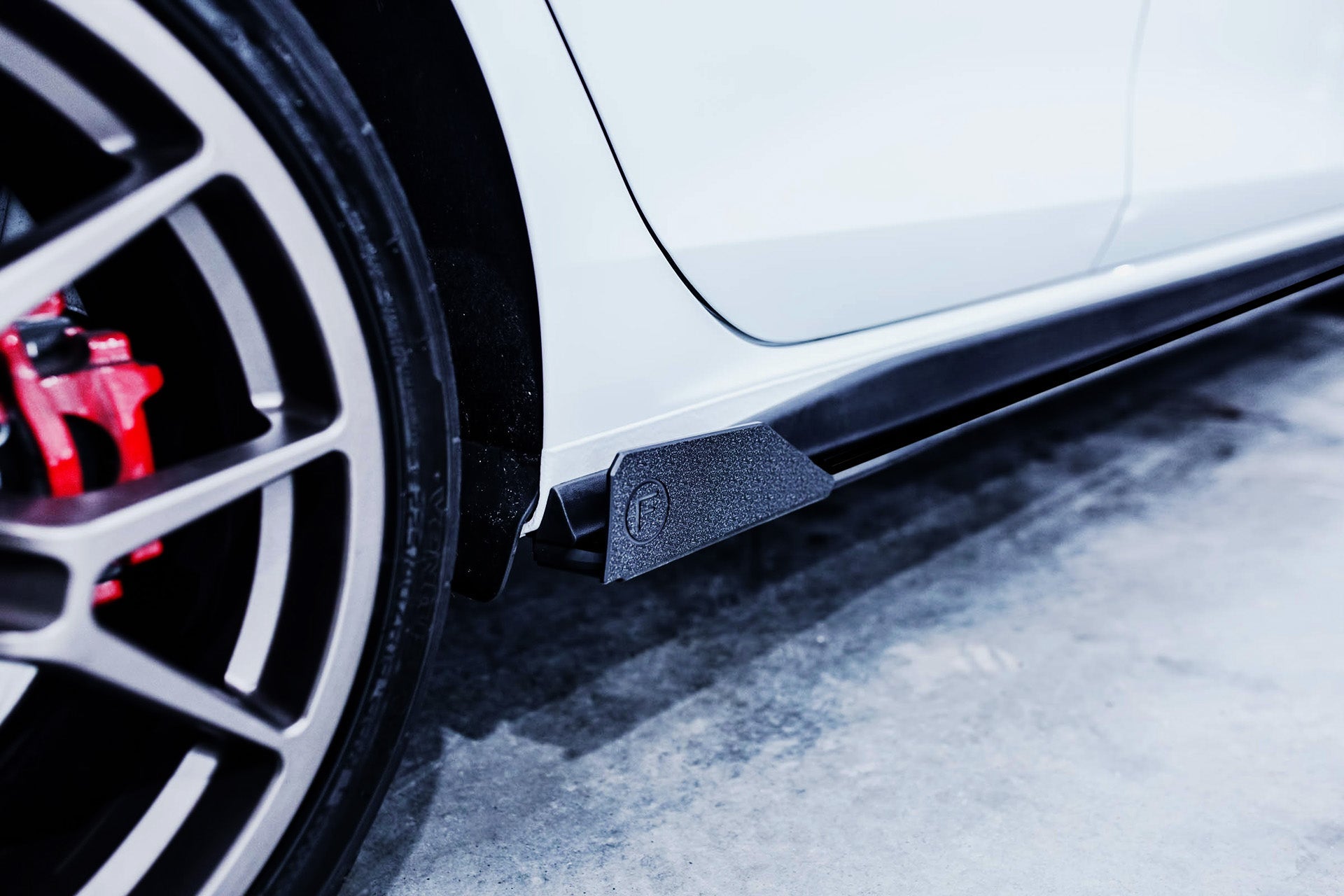 Flow Designs DEMO STOCK - MK8 Golf GTI Side Skirt Splitters (Pair) - GLOSS BLACK - iilumolab
