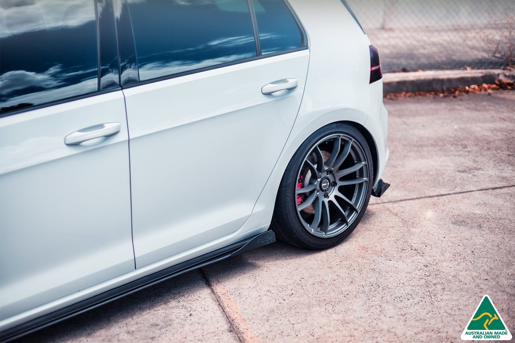 Flow Designs MK7 Golf GTI Side Skirt Splitters V3 (Pair) - iilumolab