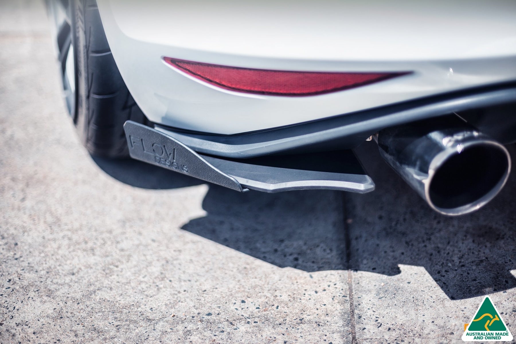 Flow Designs MK7 Golf GTI Rear Spats (Pair) & Flow-Lock Fins - iilumolab