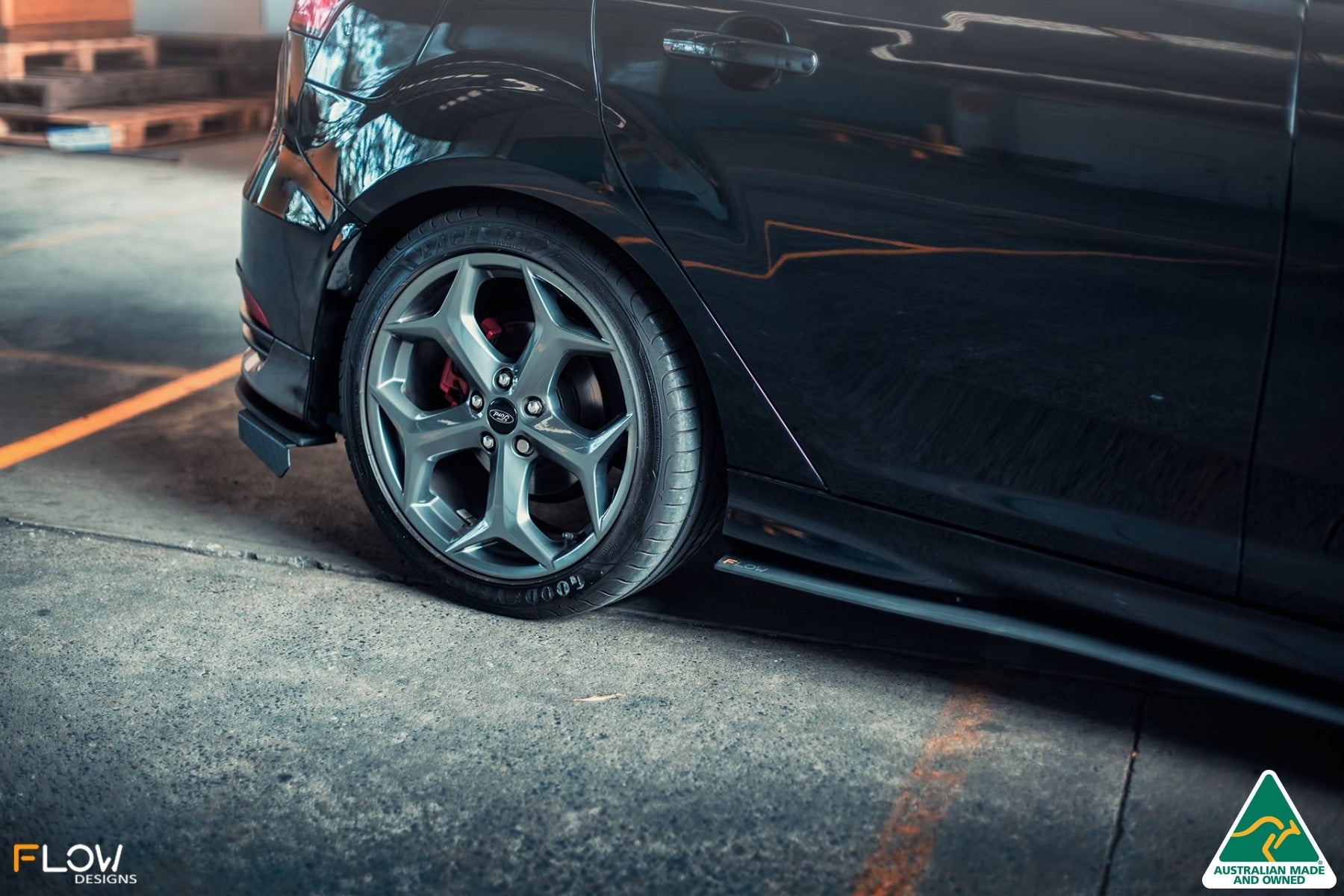 Flow Designs MK3.5 Focus ST (Facelift) Side Skirt Splitters (Pair) - iilumolab