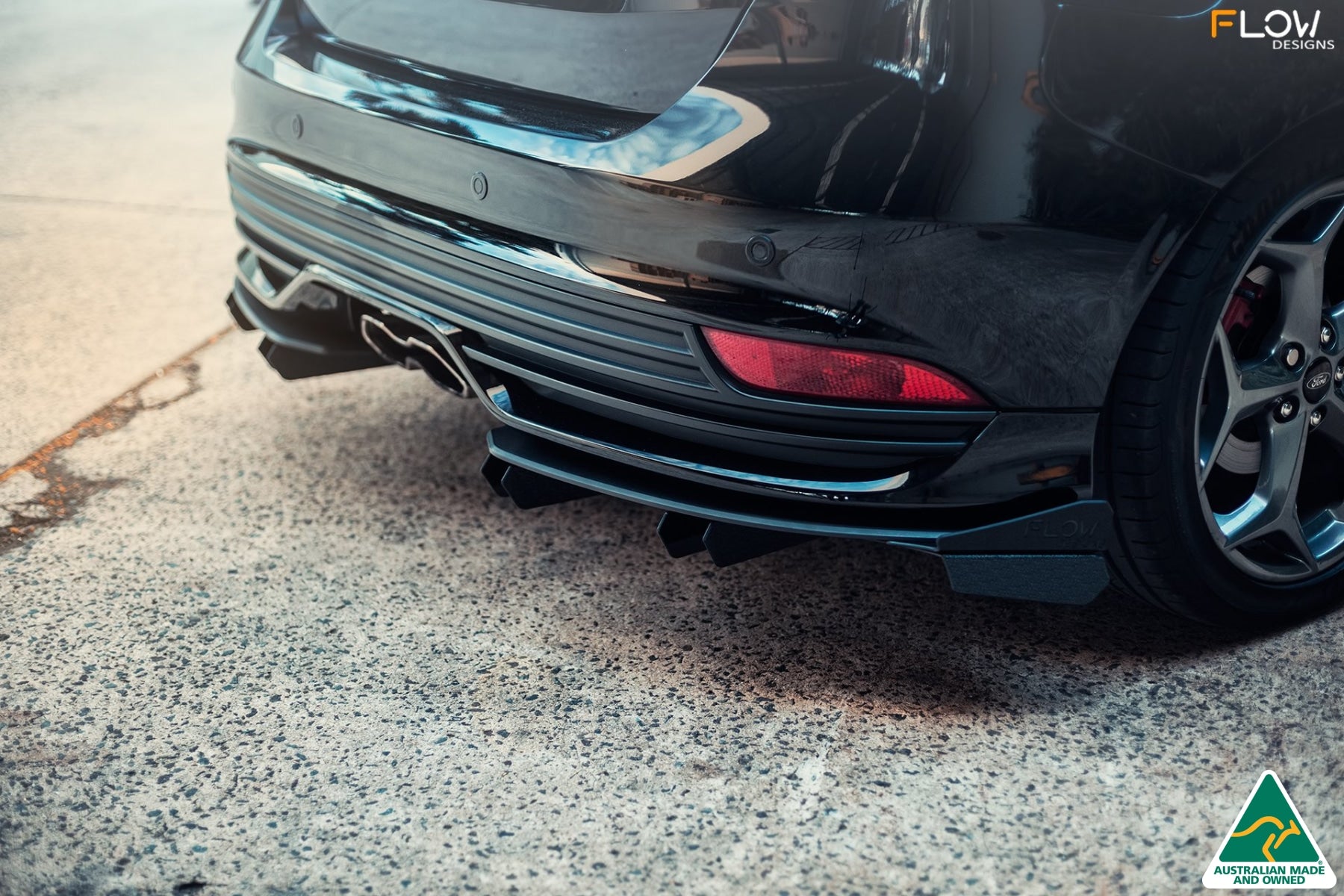 Flow Designs MK3.5 Focus ST (Facelift) Rear Diffuser Set - iilumolab