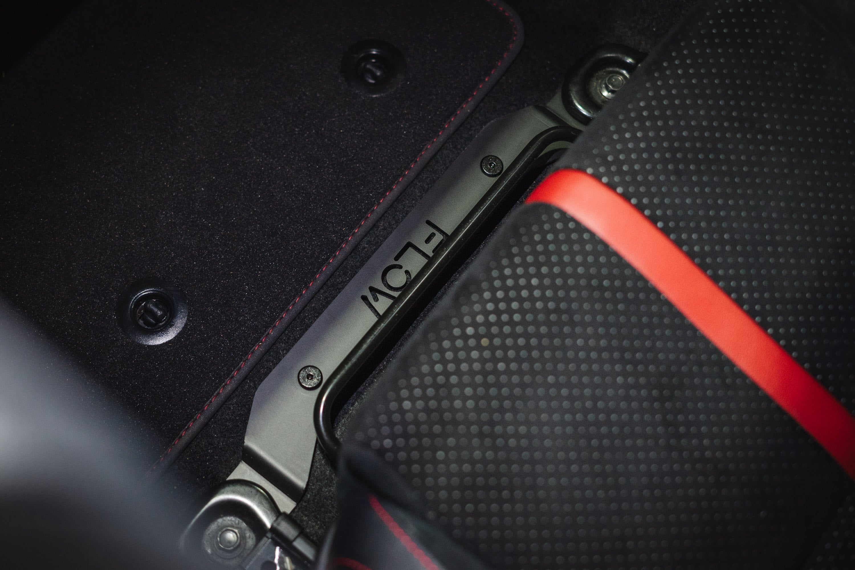 ZN8 GR86 Adjustable Fire Extinguisher Bracket/Mount - iilumolab