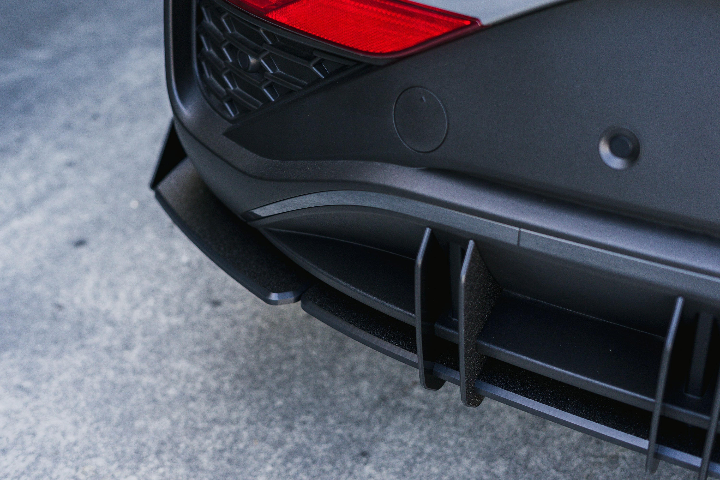Flow Designs i30N-Line Hatch PDe.V6 FLÂ 2024+ Flow-Lock Rear Diffuser - iilumolab