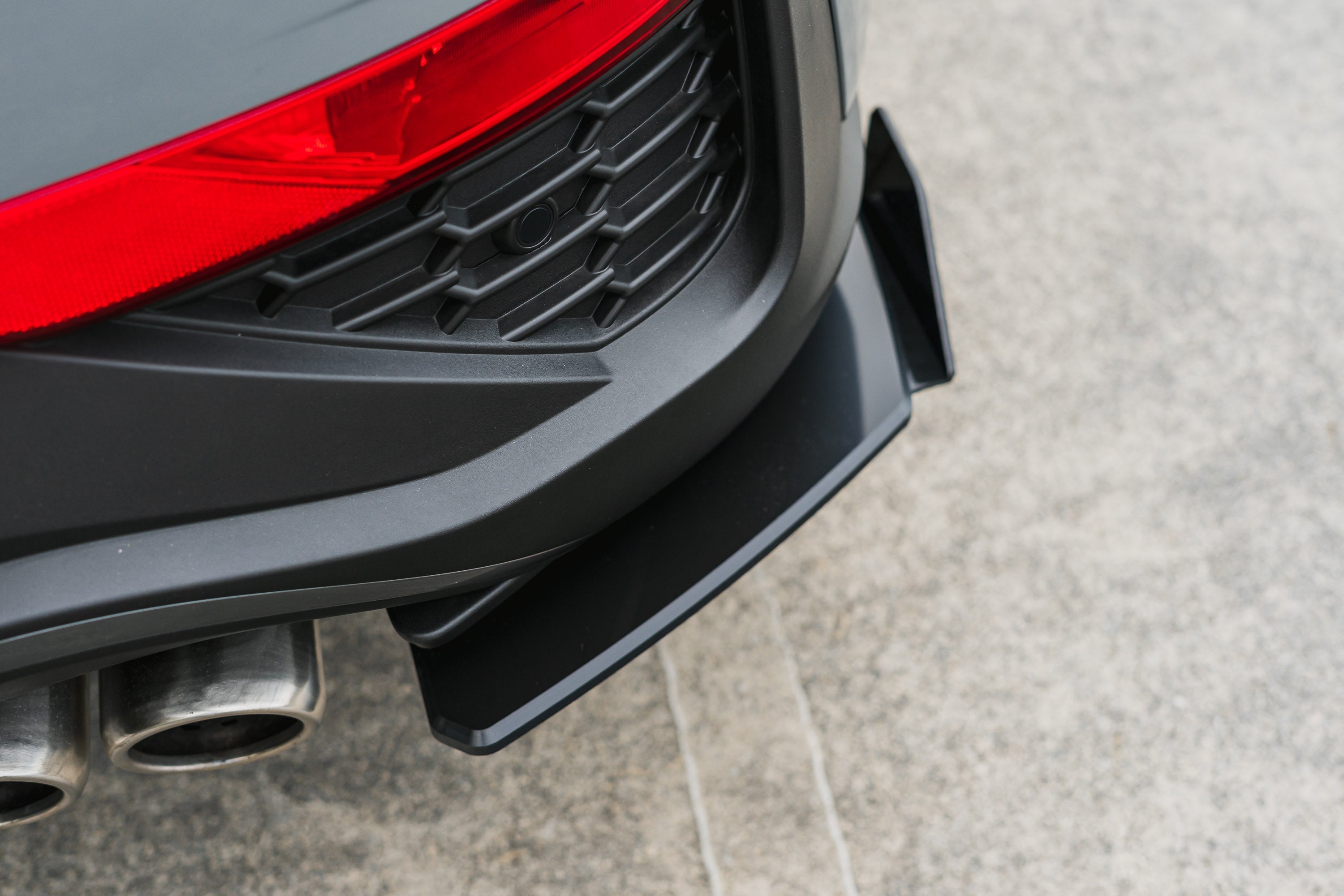 Flow Designs DEMO STOCK - i30N-Line Hatch PDe.V6 FL 2024+ Rear Spats (Pair) - GLOSS BLACK - iilumolab