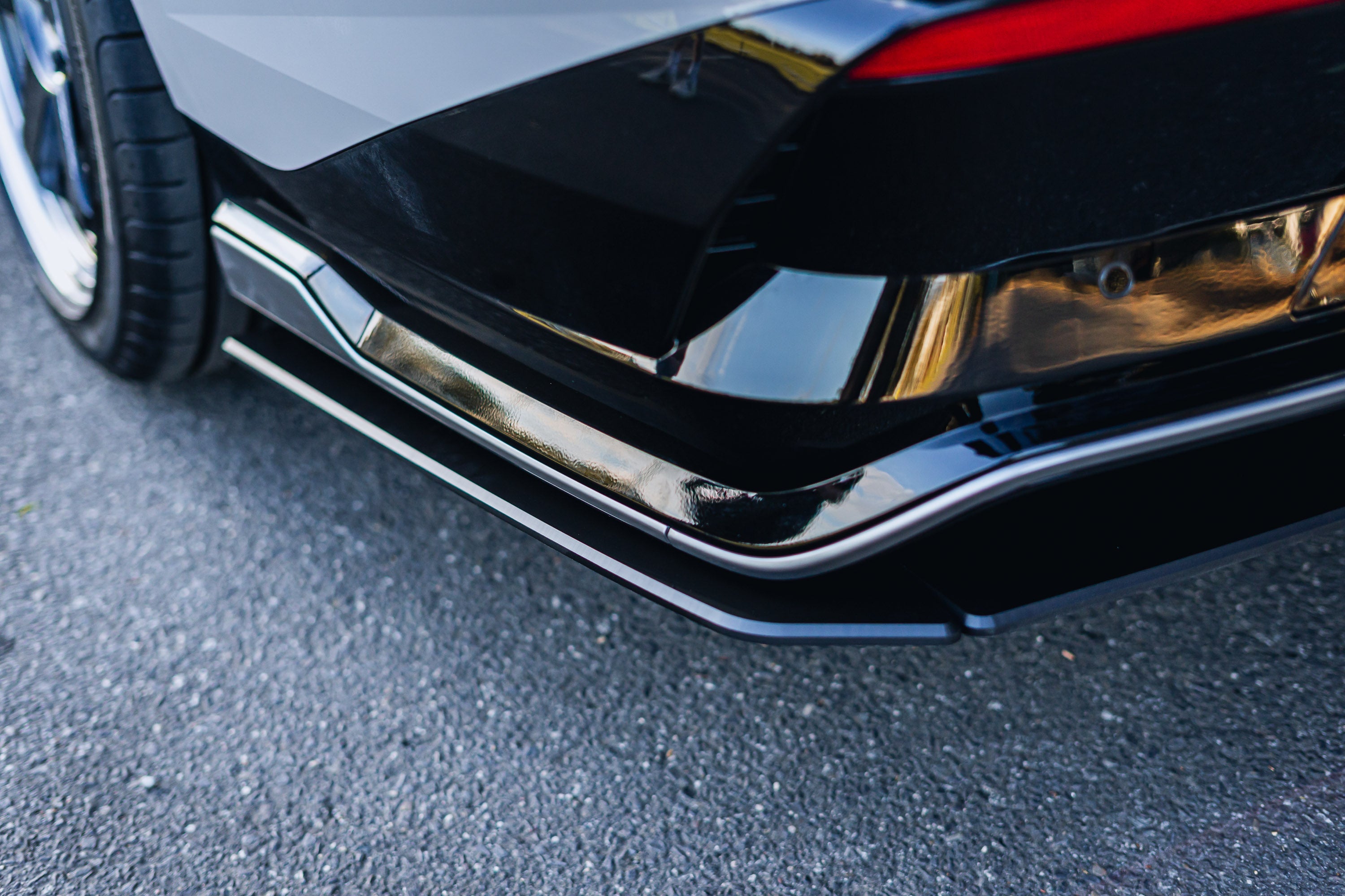 Flow Designs Hyundai CN7 V2 i30 N-Line Sedan FL 2025 Rear Spats (Pair) - iilumolab