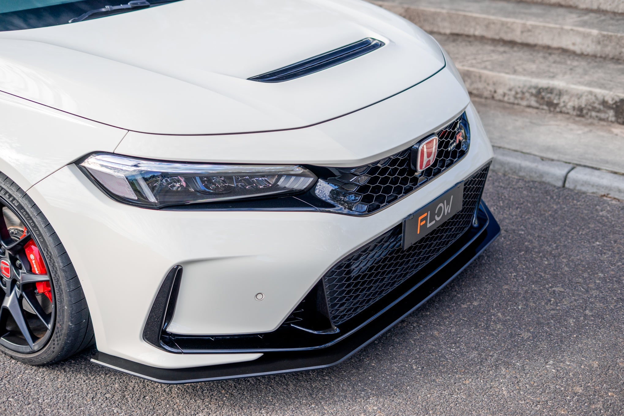 Flow Designs FL5 Civic Type R Front Lip Splitter - iilumolab