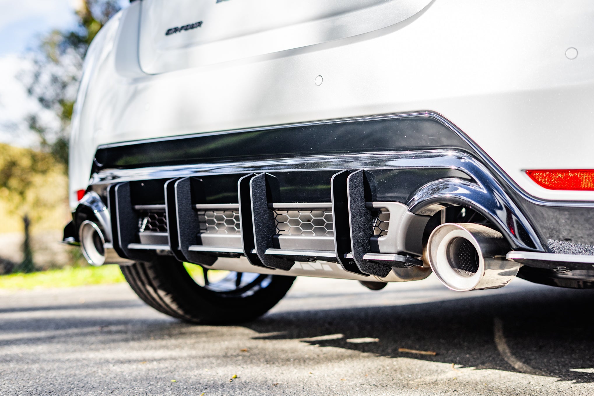 Flow Designs Toyota Yaris GR Gen2 2025 Flow-Lock Rear Diffuser - iilumolab