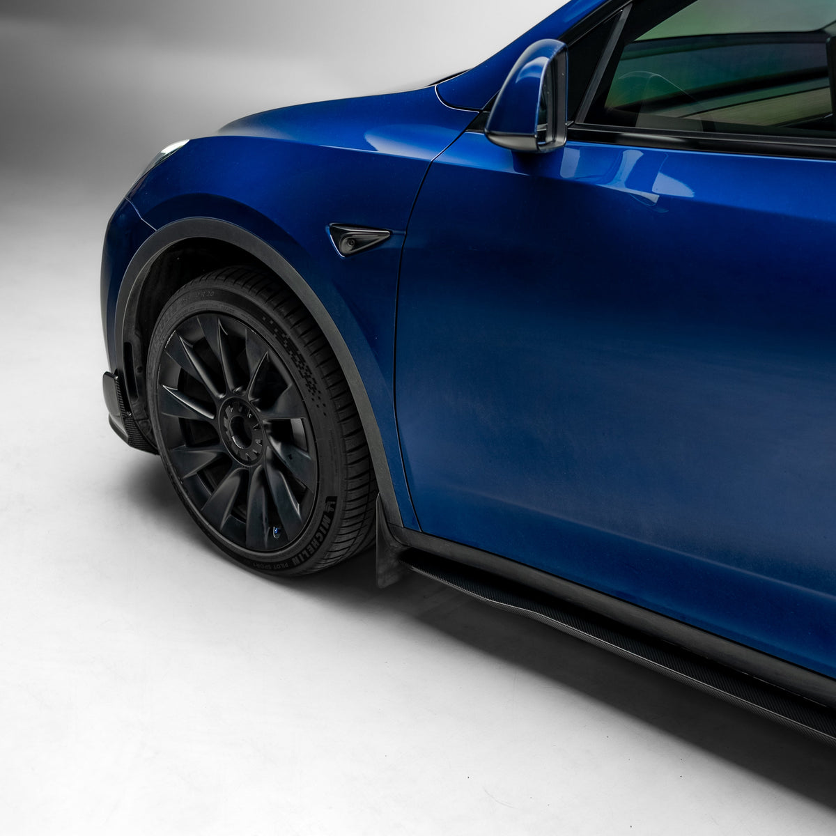 Tesla Model Y V2 Carbon Fiber Side Skirts 2022-2024