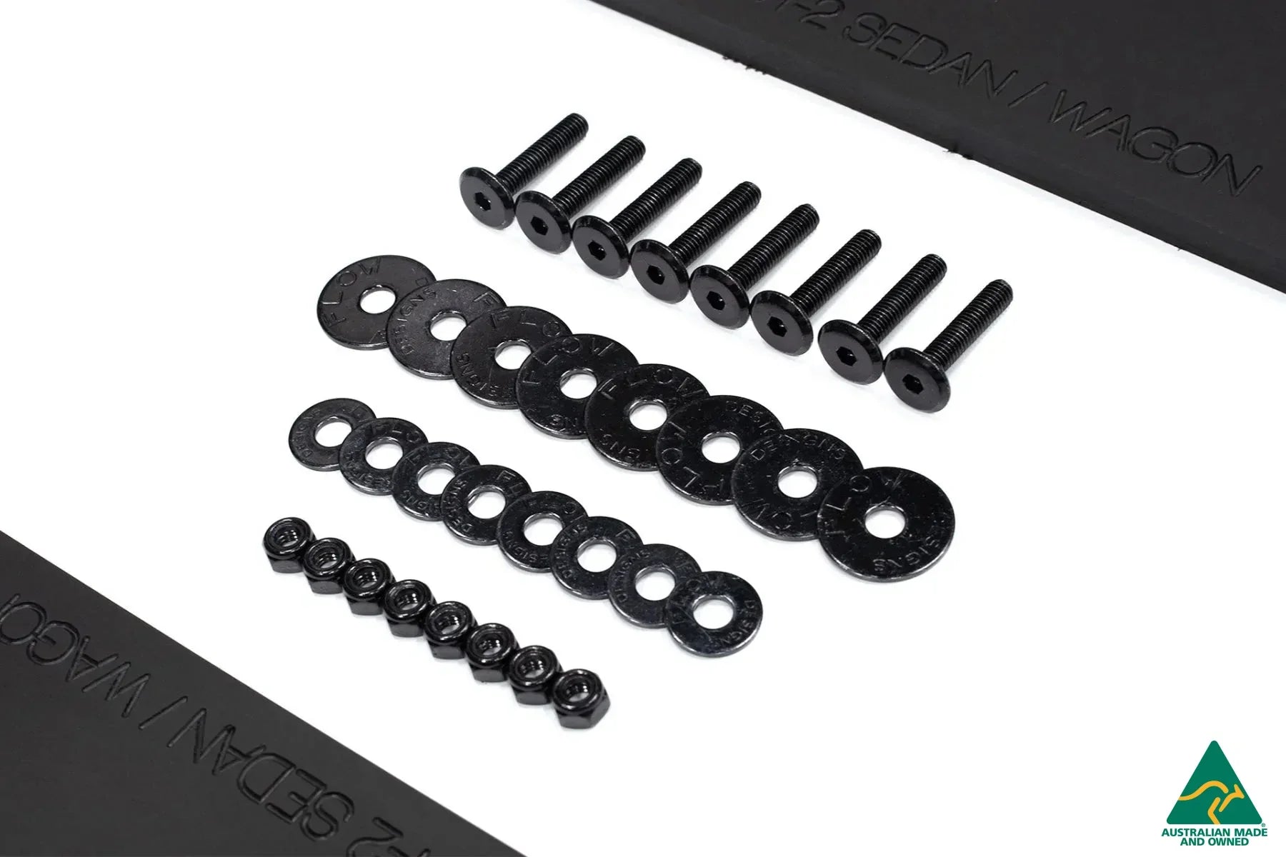 VF Commodore S2 Wagon Rear Spats (Pair) - iilumolab