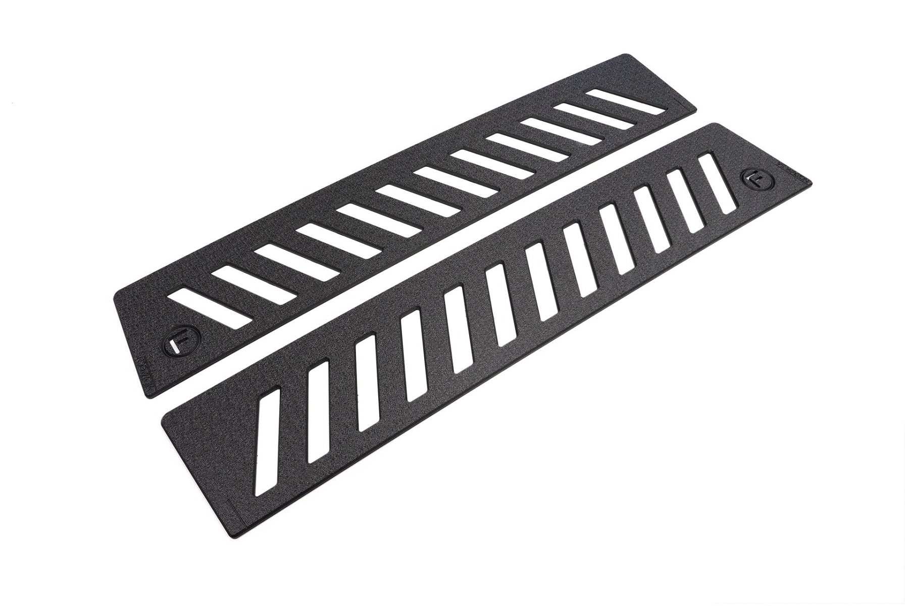 VE Commodore Wagon Rear Window Vents (Pair) - iilumolab