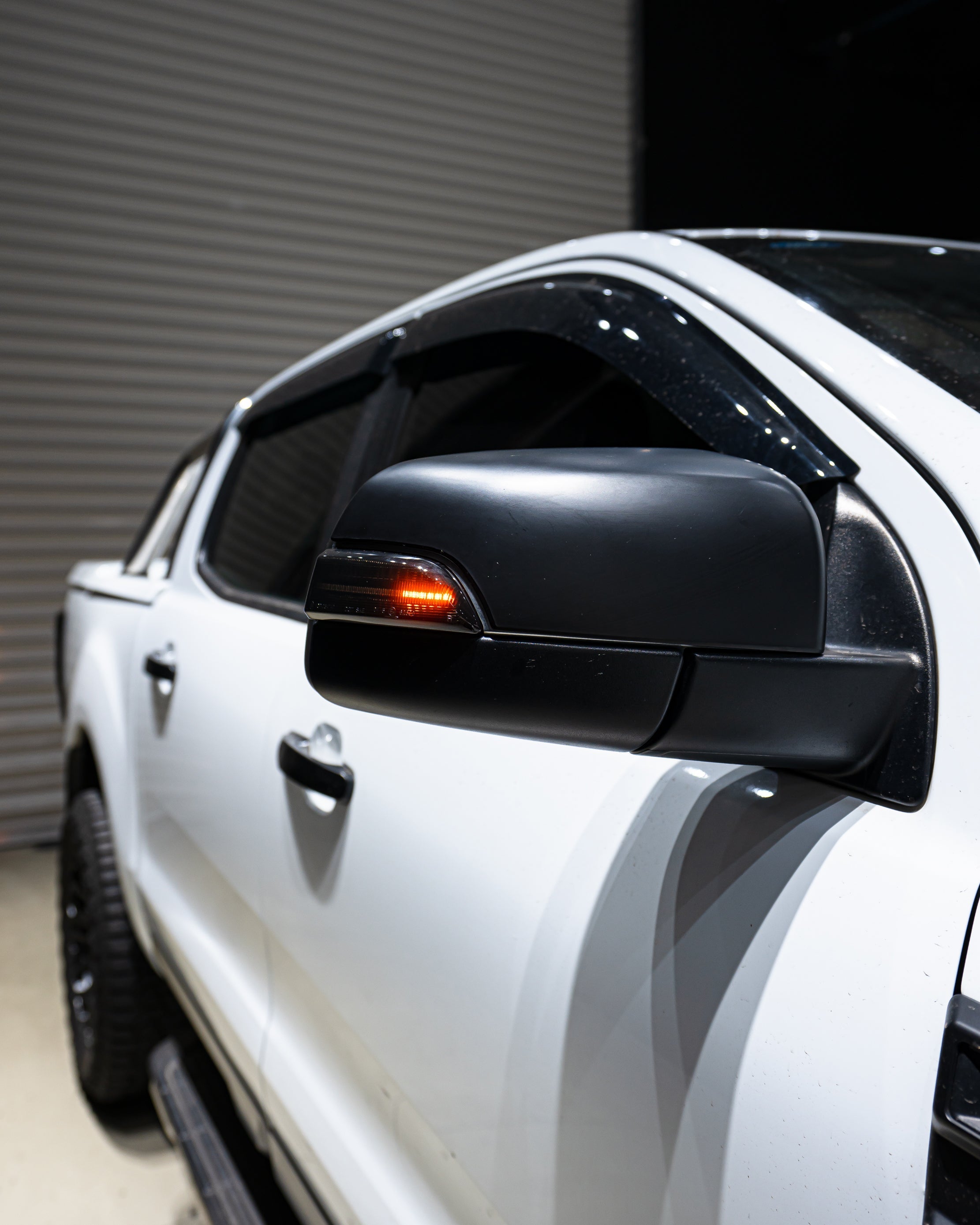 DYNAMIC MIRROR INDICATORS : FORD RANGER