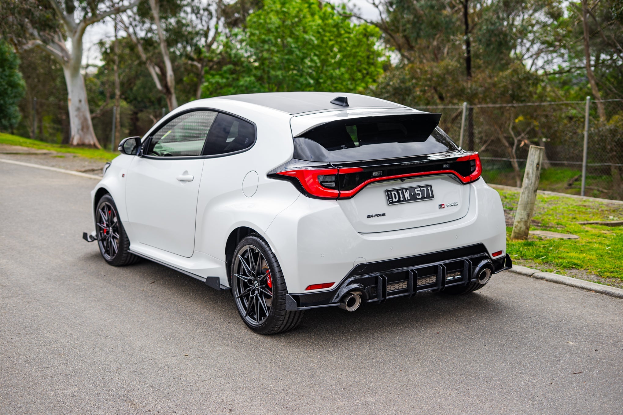 Flow Designs Toyota Yaris GR Gen2 2025 Rear Spoiler Extensions - iilumolab