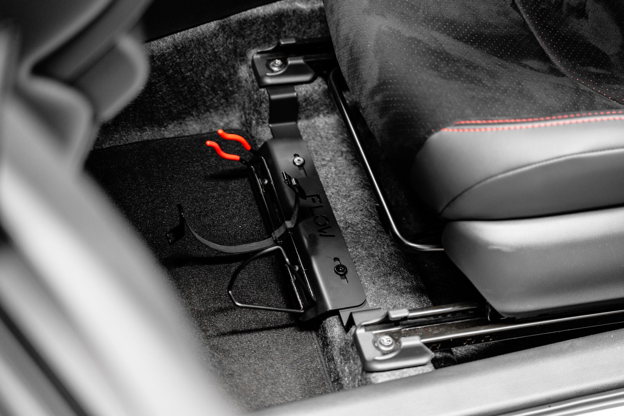Flow Designs Toyota Yaris GR Gen2 2025 Fire Extinguisher Bracket/Mount - iilumolab
