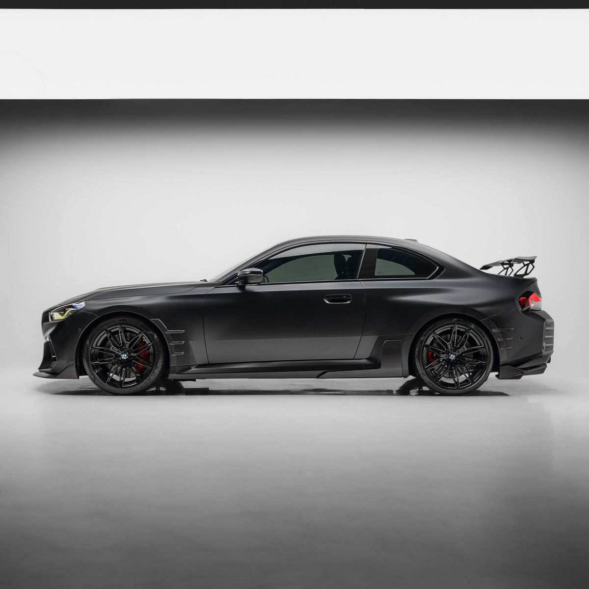 M Performance Style Pre Pregged Dry Carbon Fiber Side Skirt for BMW M2 G87 2023+